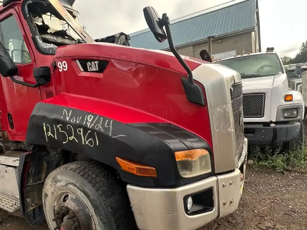 Used-2016-Caterpillar-CT660-Hood-0h1YG4YXJpc9_f.webp
