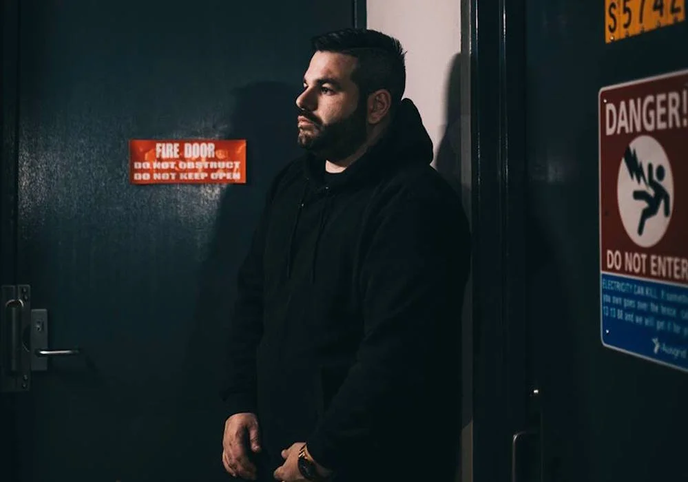 Sydney's Masked Wolf Stands Out From The Hip-Hop Pack On New Single, 'Vibin'