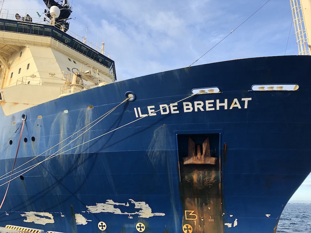 The Ile de Brehat cable-laying ship