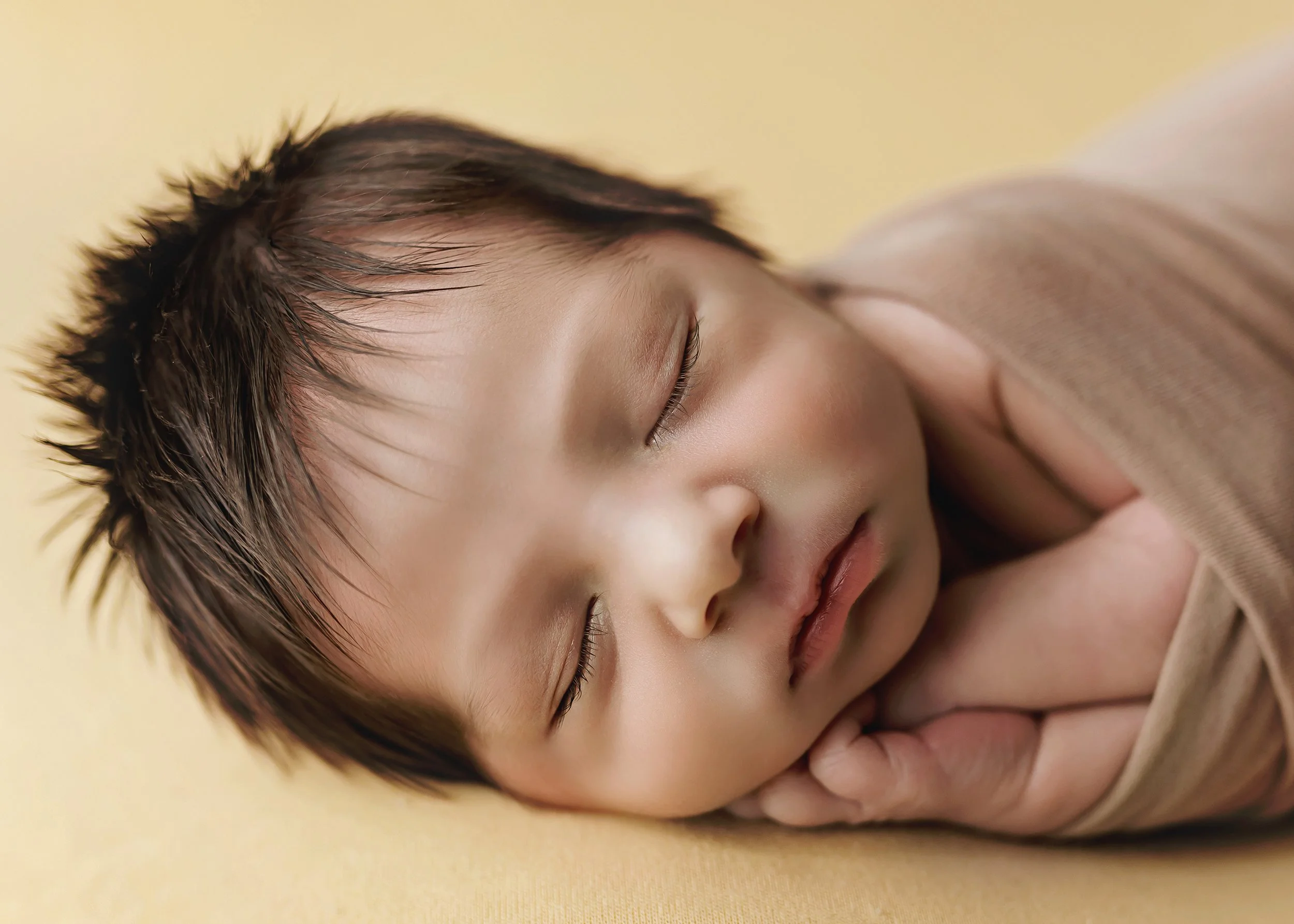 Adelaide newborn photographer studio session (4).jpg