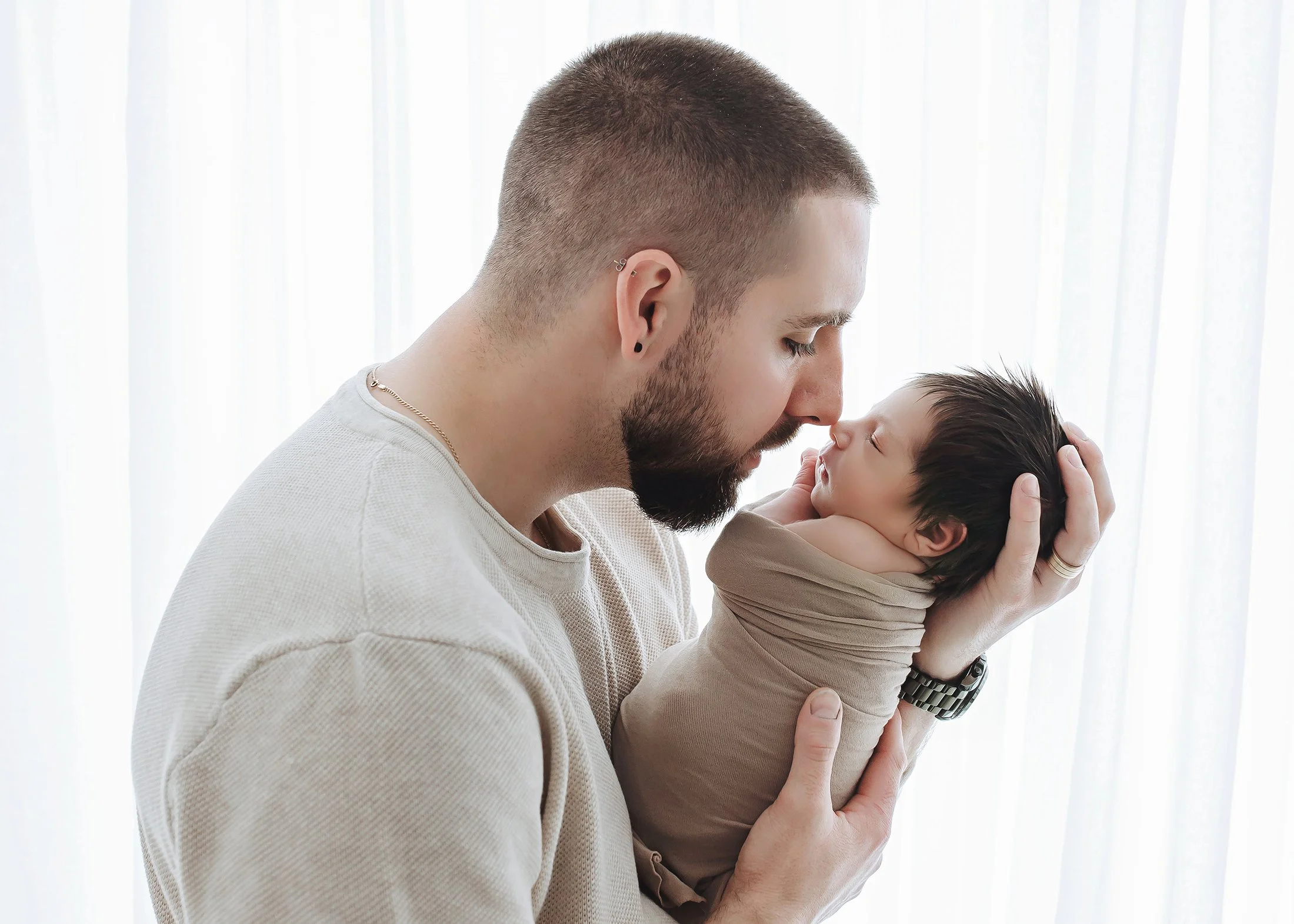 Adelaide newborn photographer studio session (9).jpg
