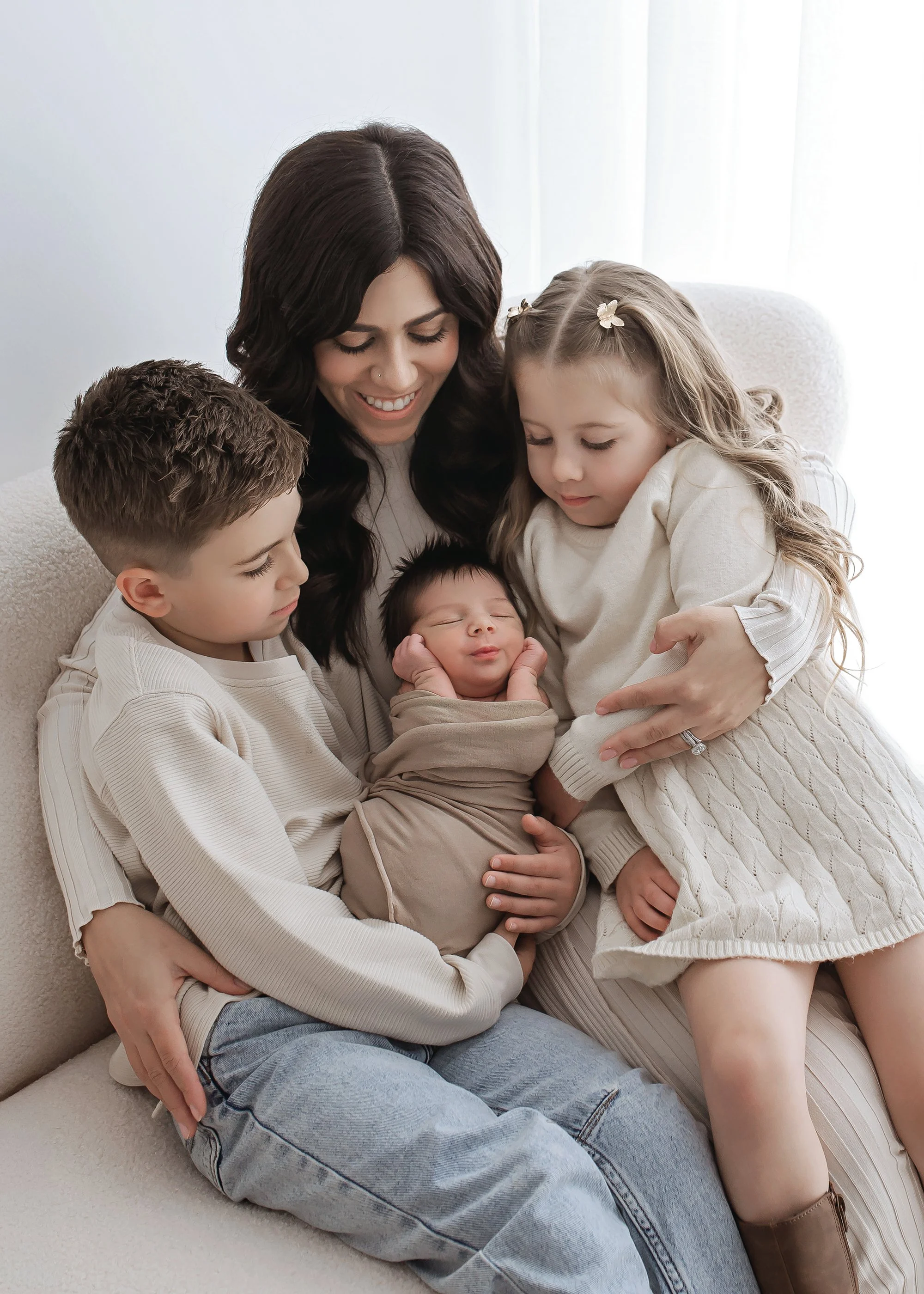 Adelaide newborn photographer studio session (10).jpg