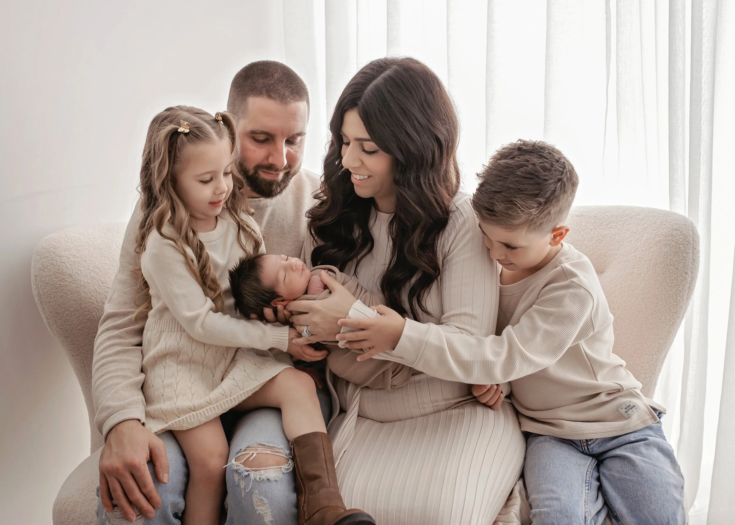 Adelaide newborn photographer studio session (17).jpg