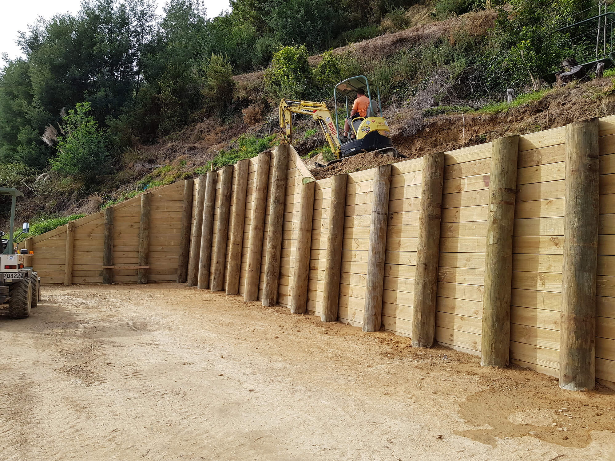 Large-Timber-Retaining-Wall.jpg
