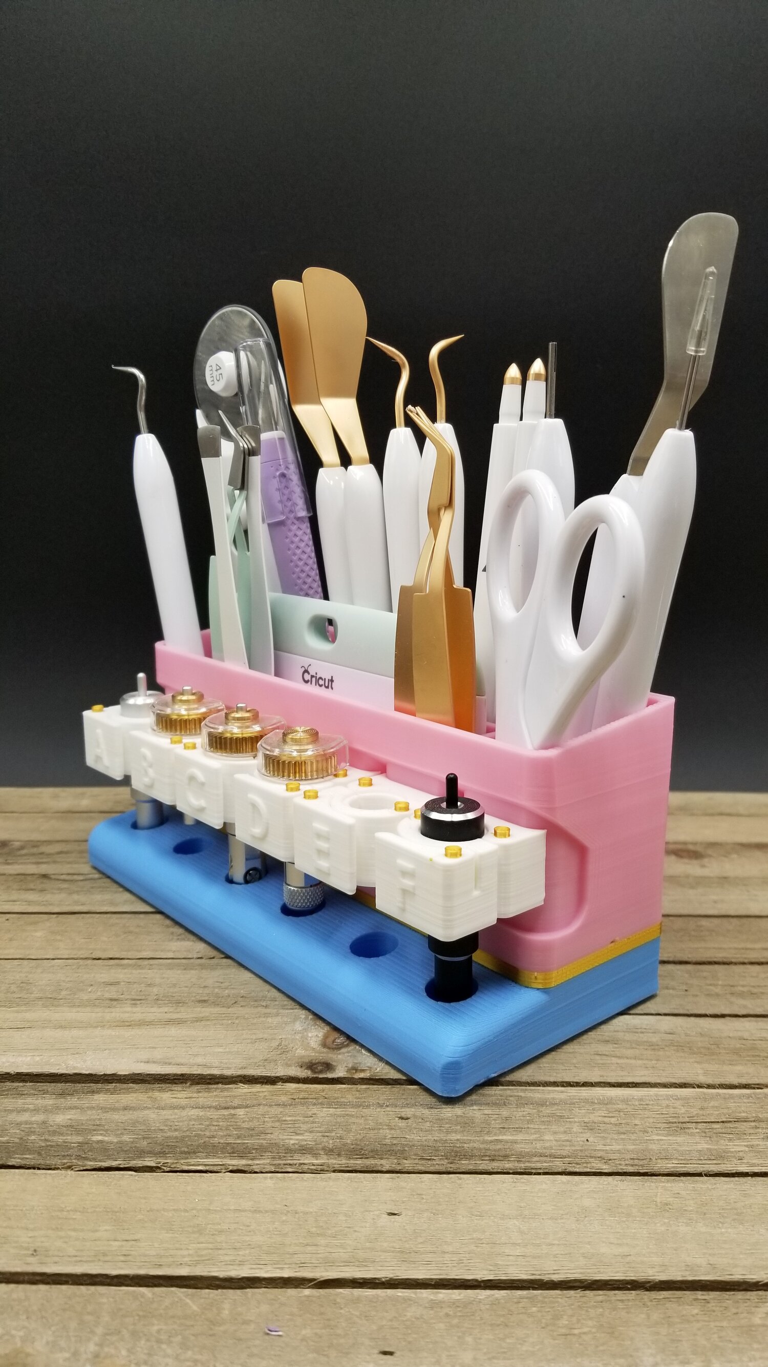 Big-O-Bitsy Marker Buddy - Marker Organizer / Marker Holder for