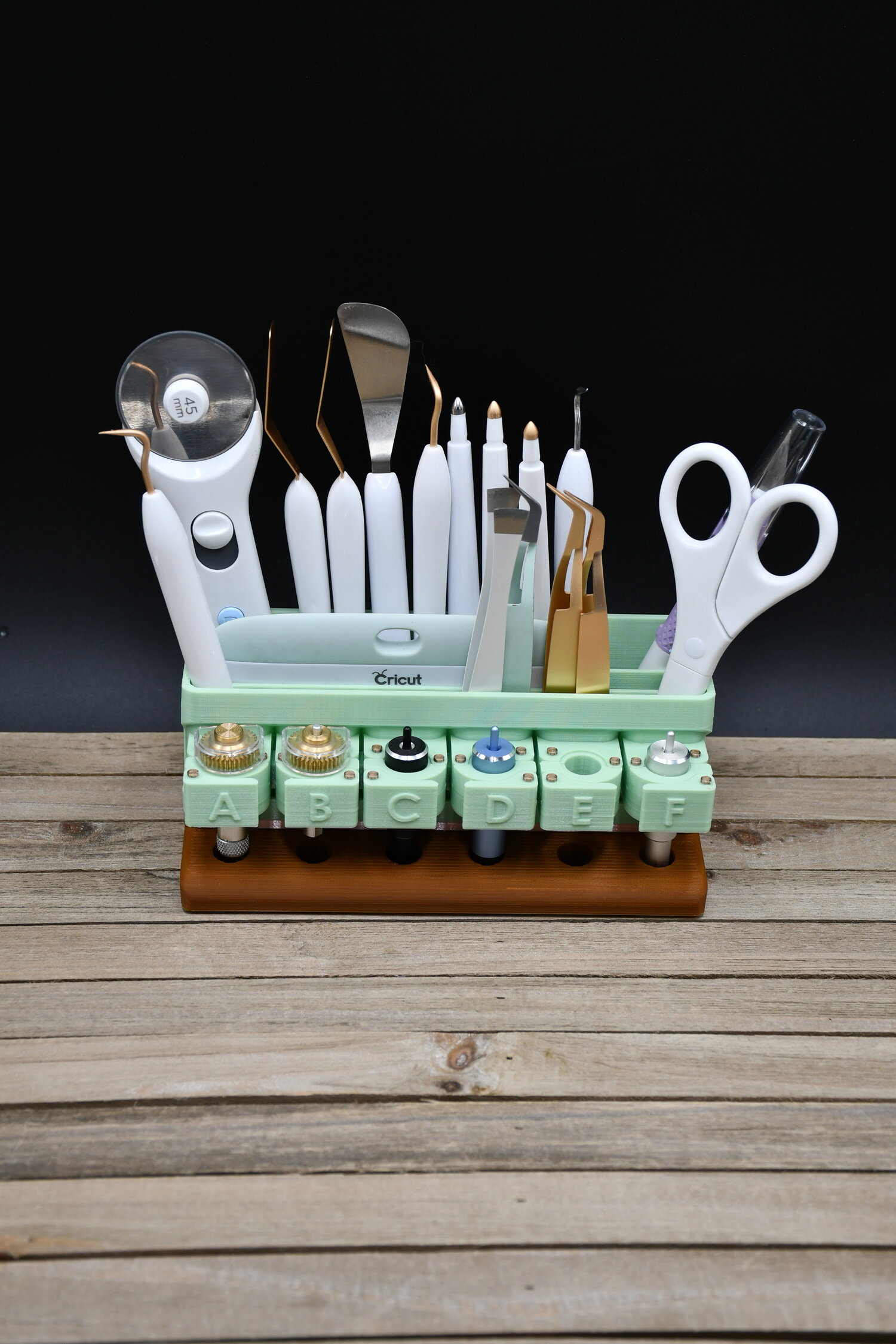 Bitsy Adaptive Tool Holder - Tool Organizer / Tool Holder for Cricut®  Essential Tool Set and More — Zacarias Engineering
