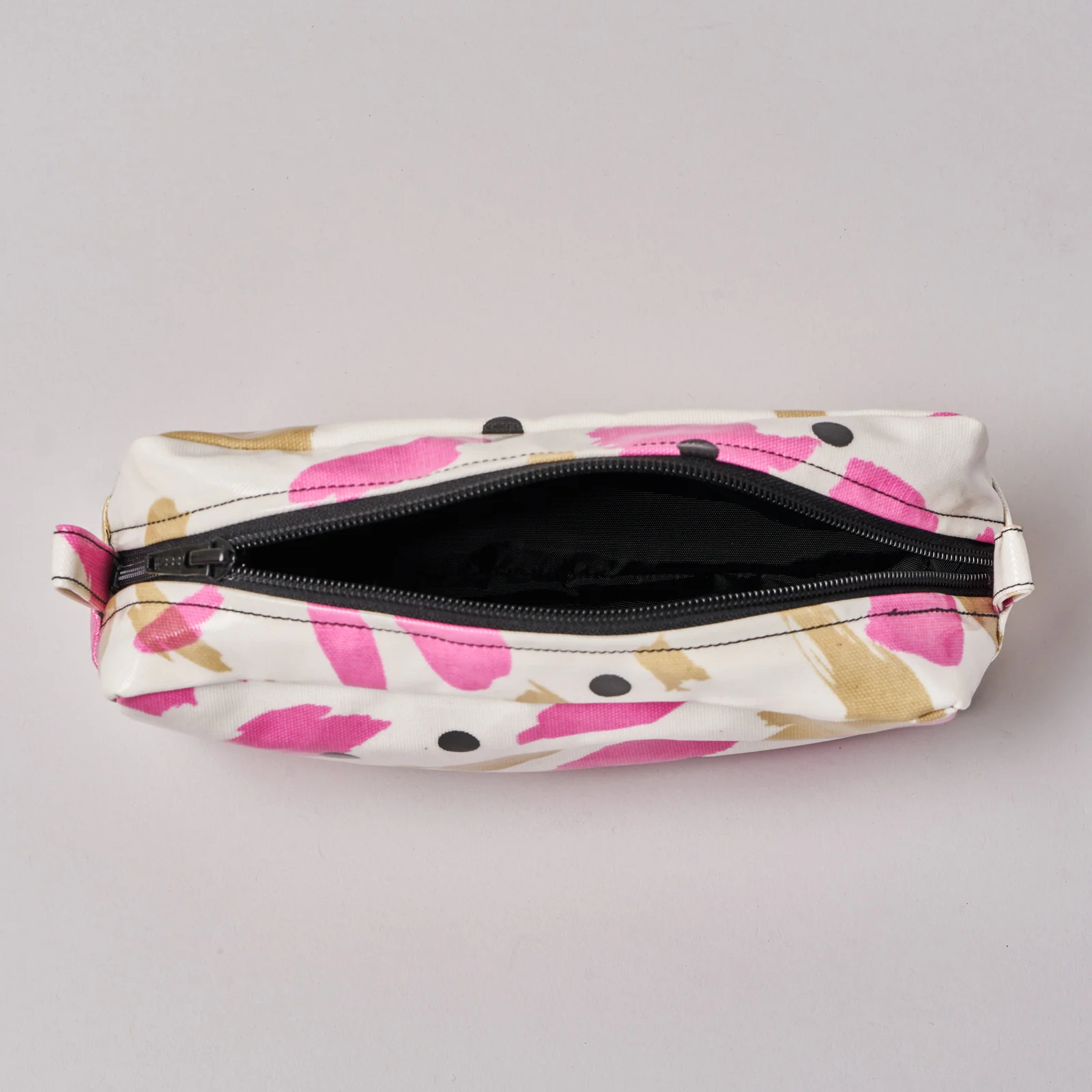 C1 jz Washbags16.jpg