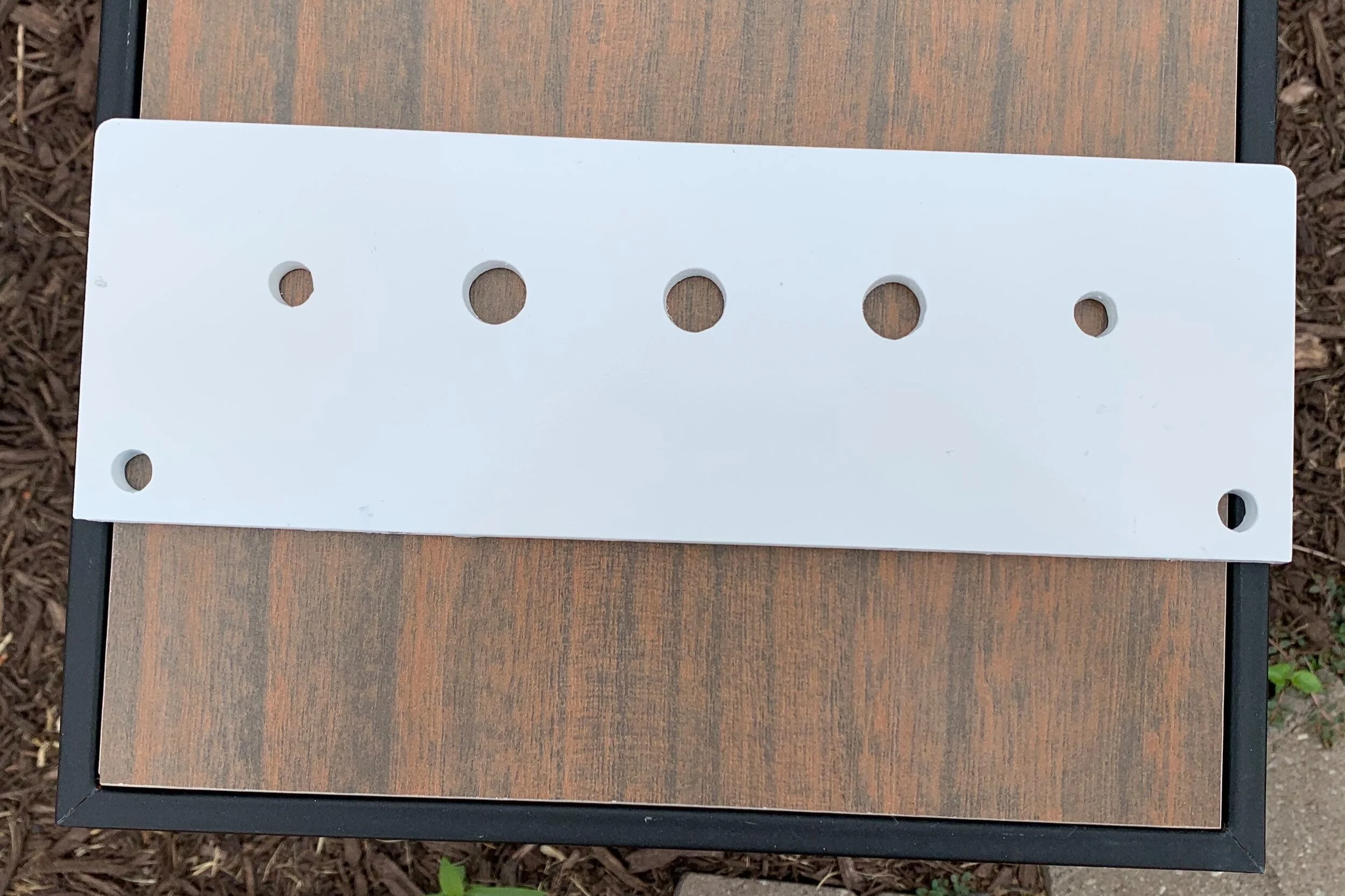 Rx Target Systems Bull Challenge  Custom Series aperture plates -white