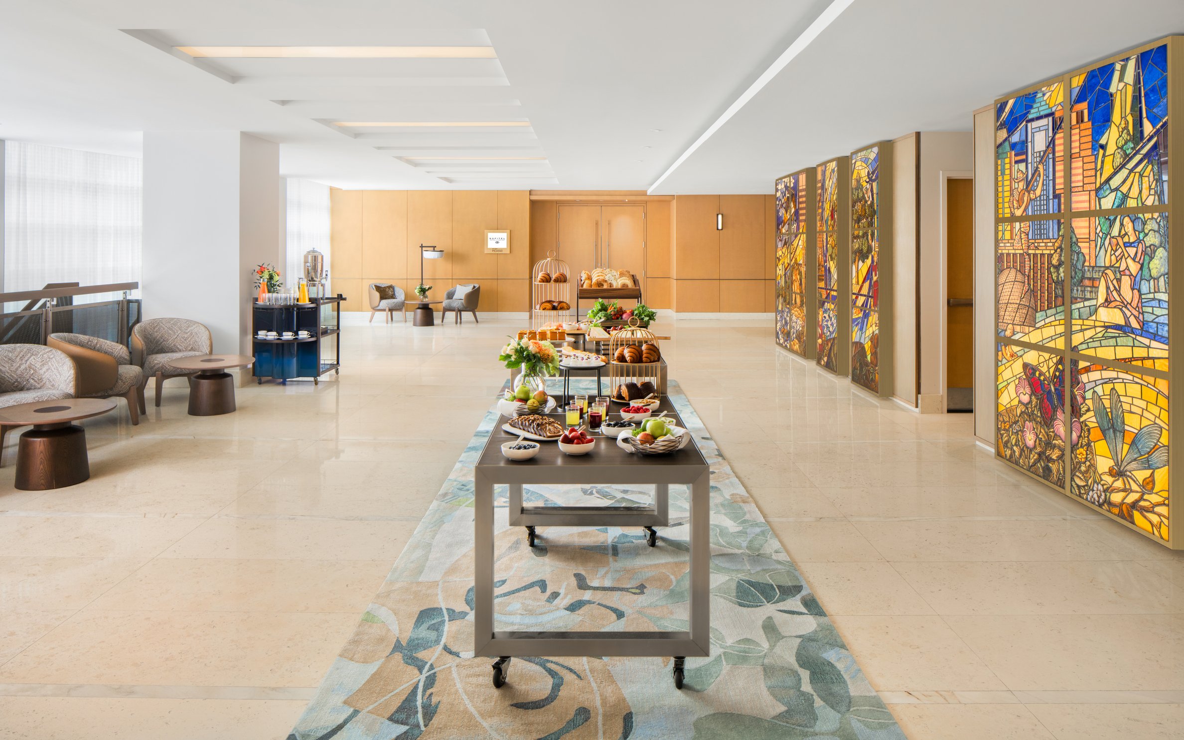 Foyer_Ouest_Resized.jpg