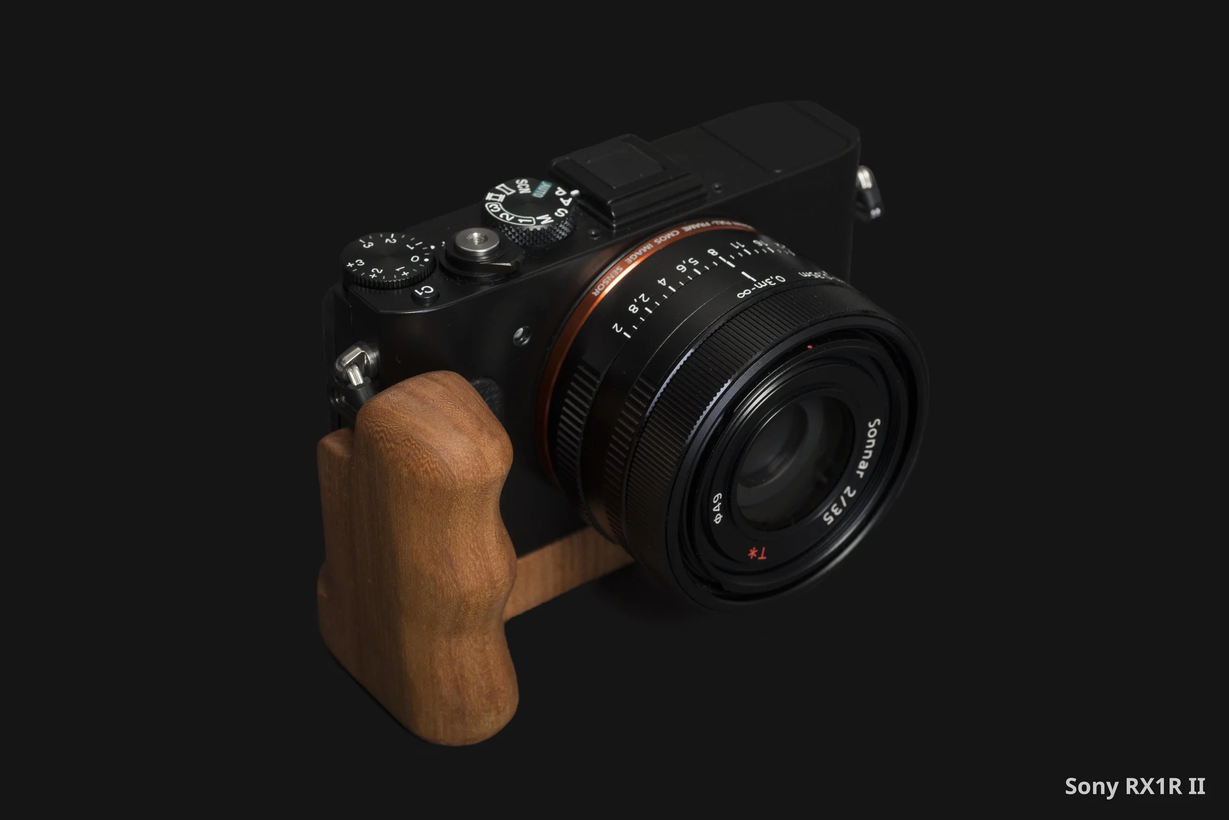 Holzgriff Sony RX1RII.jpg