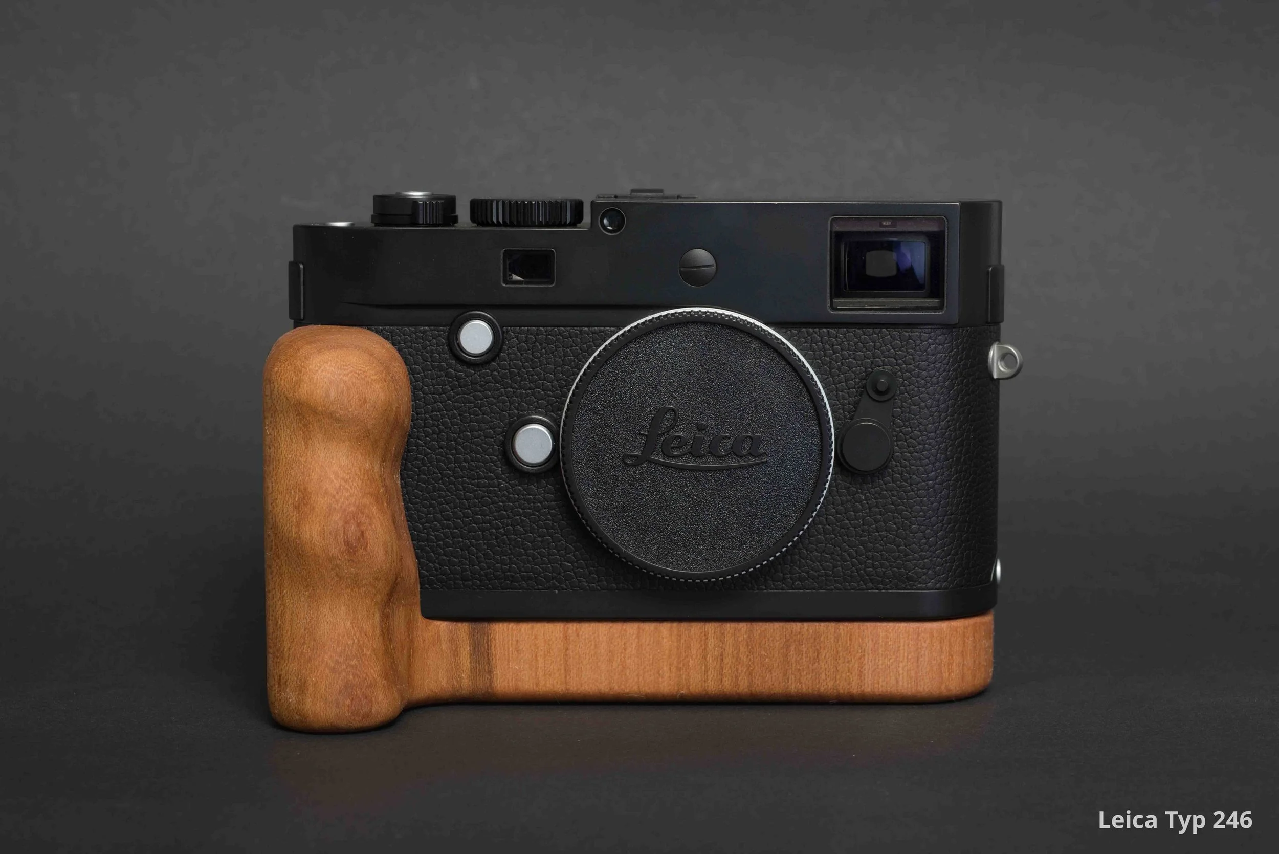 Leica 246 b.jpg