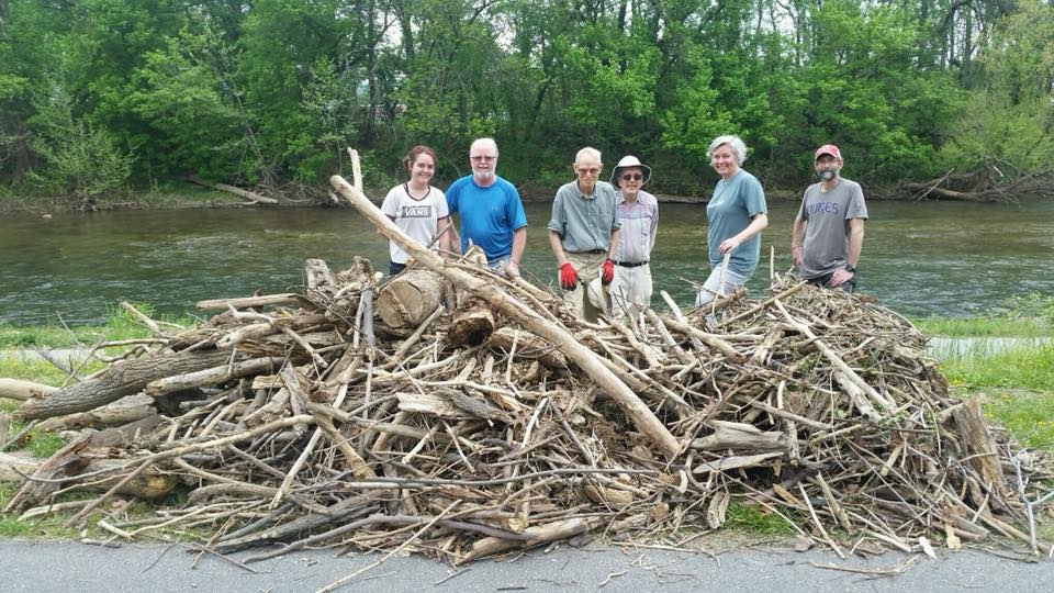 Clean up at the Greenway.jpg