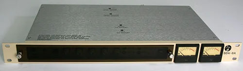 PR&E SDA-8A 2X8 stereo distrabution amp with VU meters