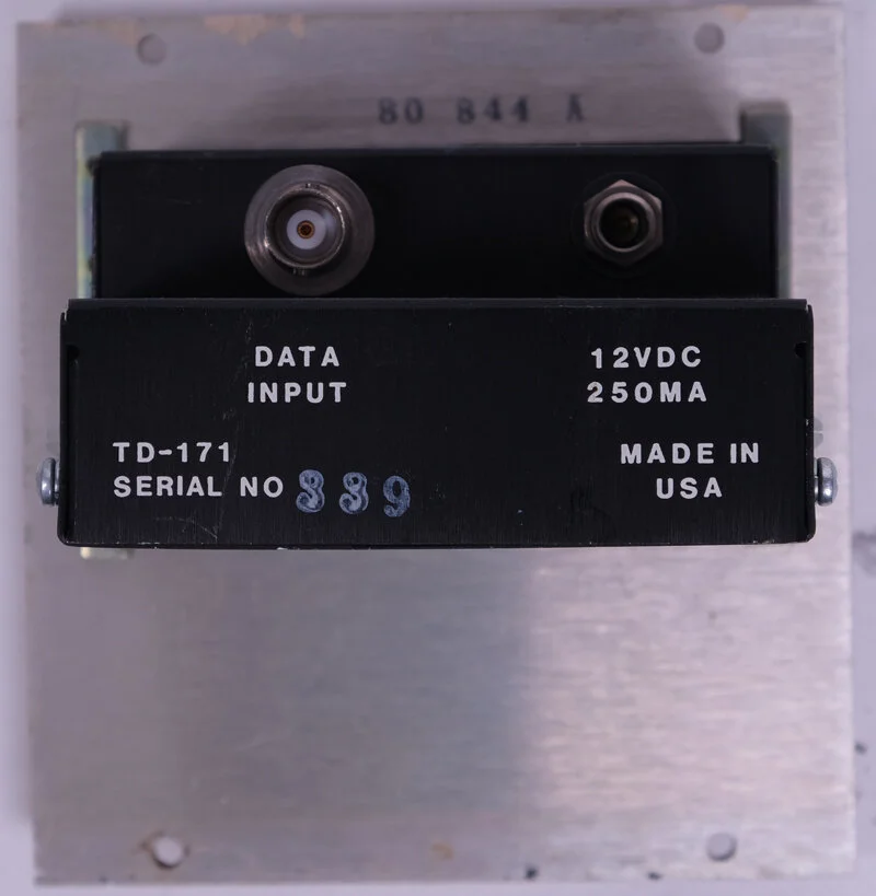 td171-2.jpg