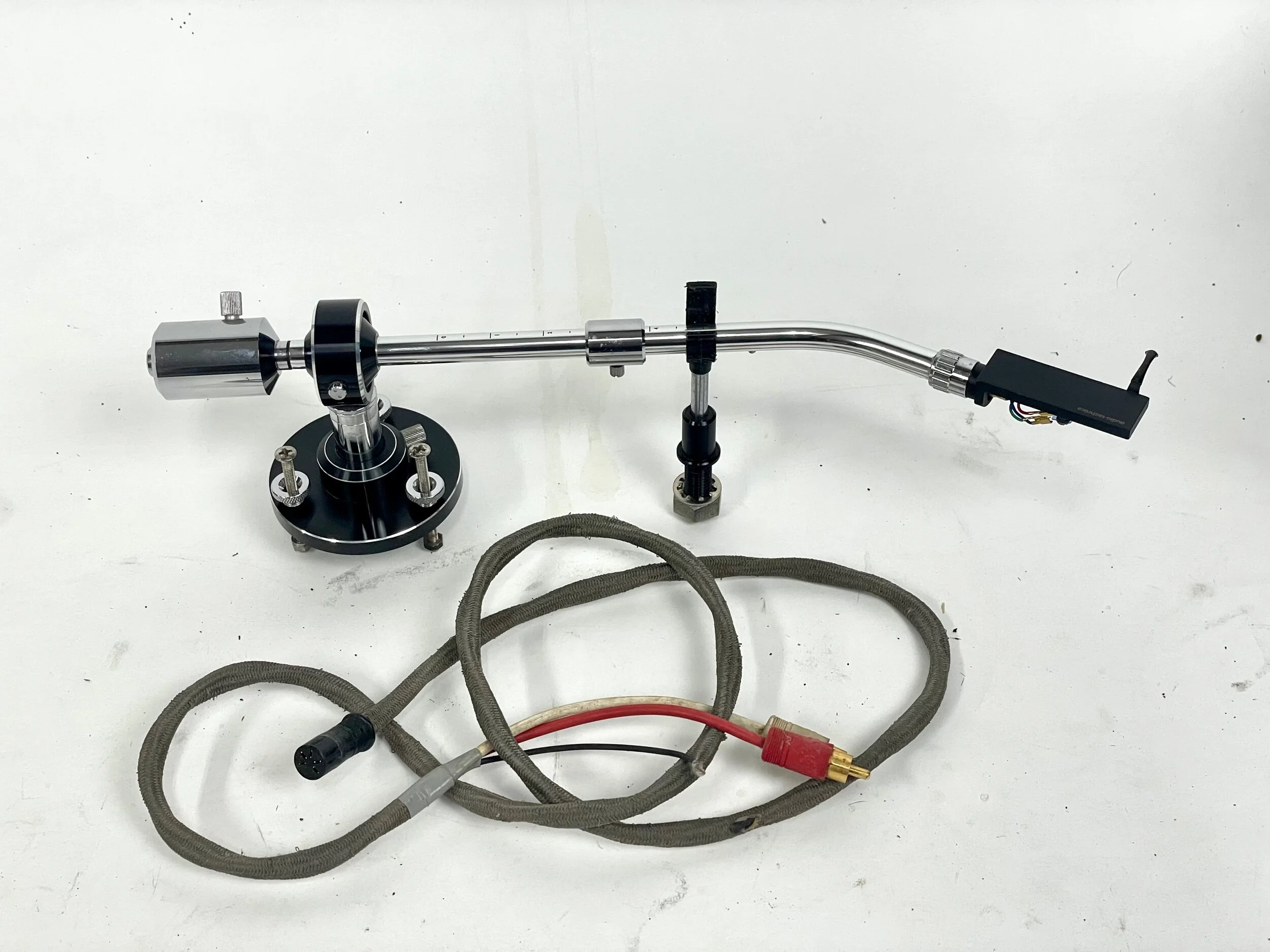 073DB060-0993-4096-8873-078F2D468F71