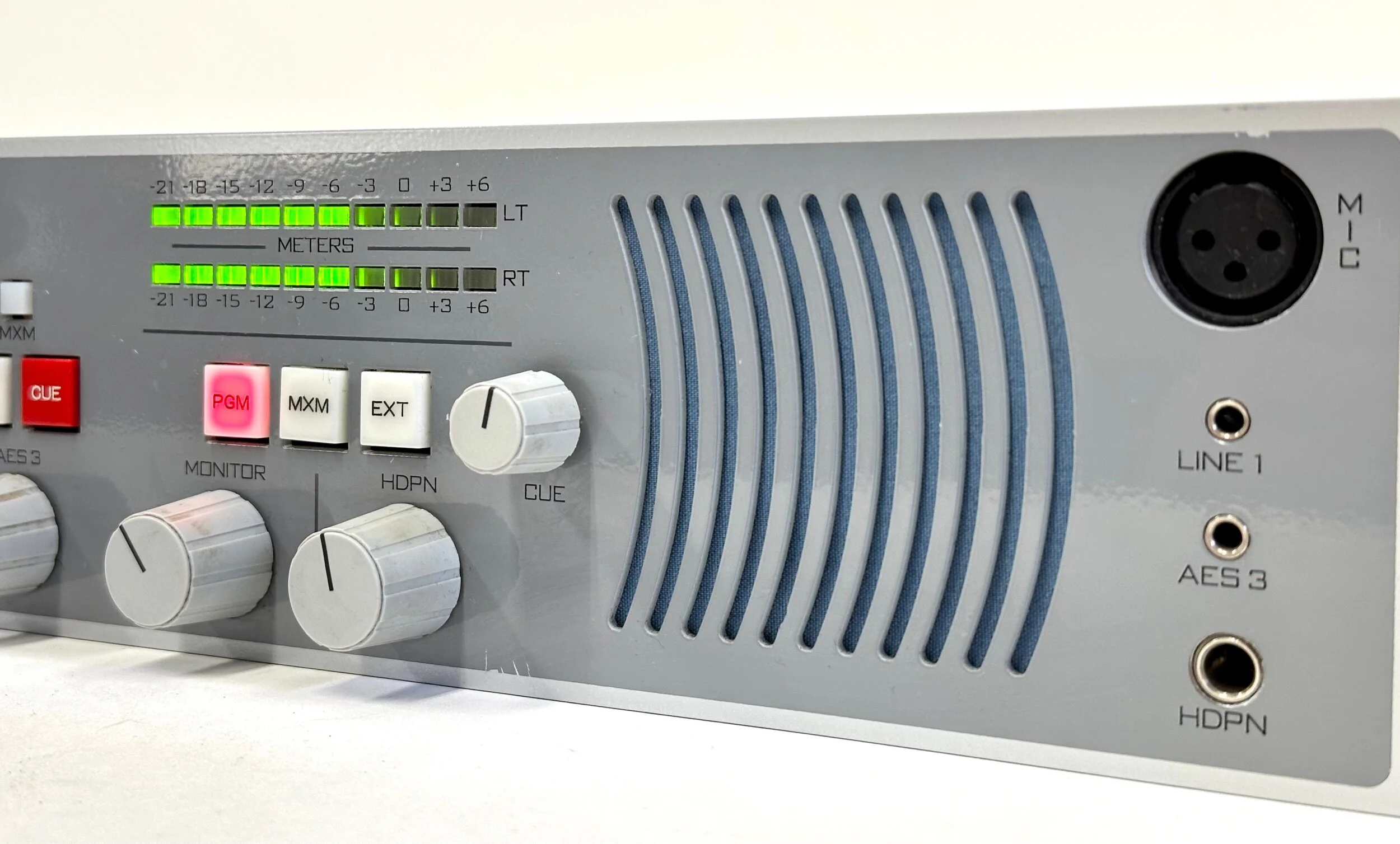 52B5A695-B223-4373-811F-A780AB1AB6D7