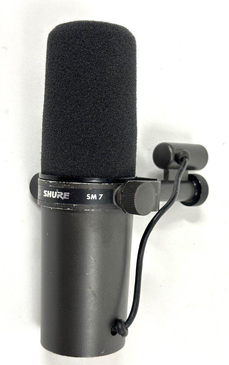 Shure SM7 classic dynamic mic — Big D Broadcast Exchange
