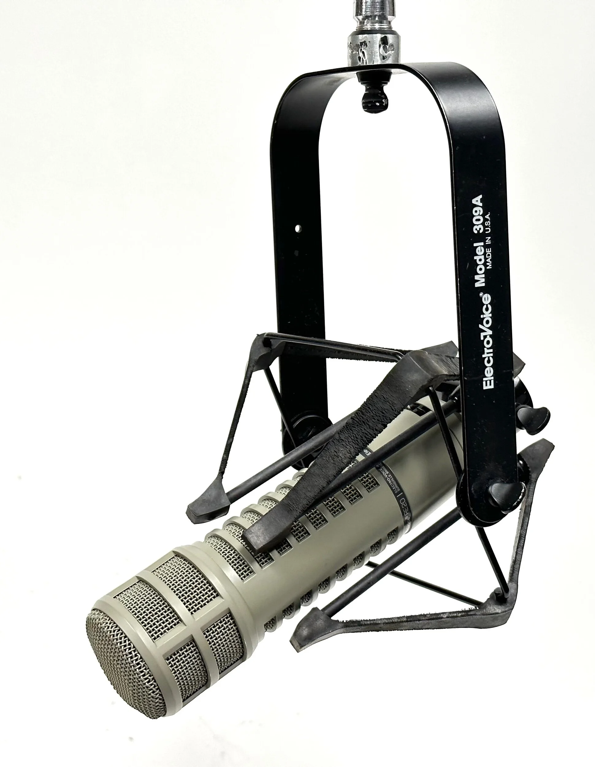 9E250221-214E-4D88-8587-EC21A2EBB3F9