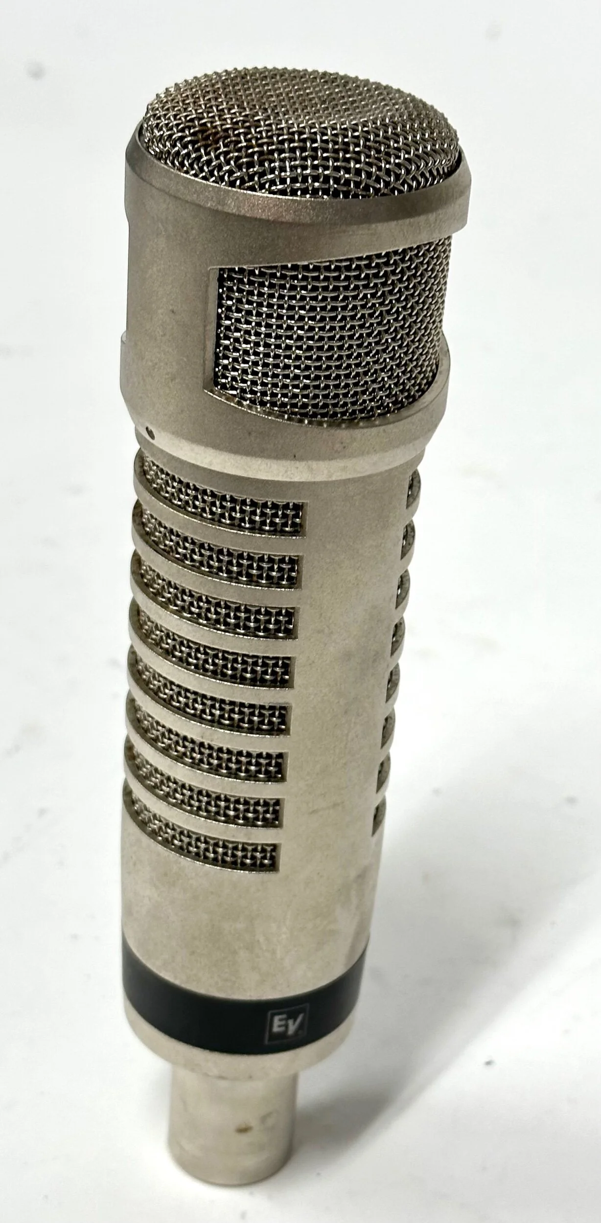 B4C49341-8D5C-4534-B456-4E0E4CD3BC6A