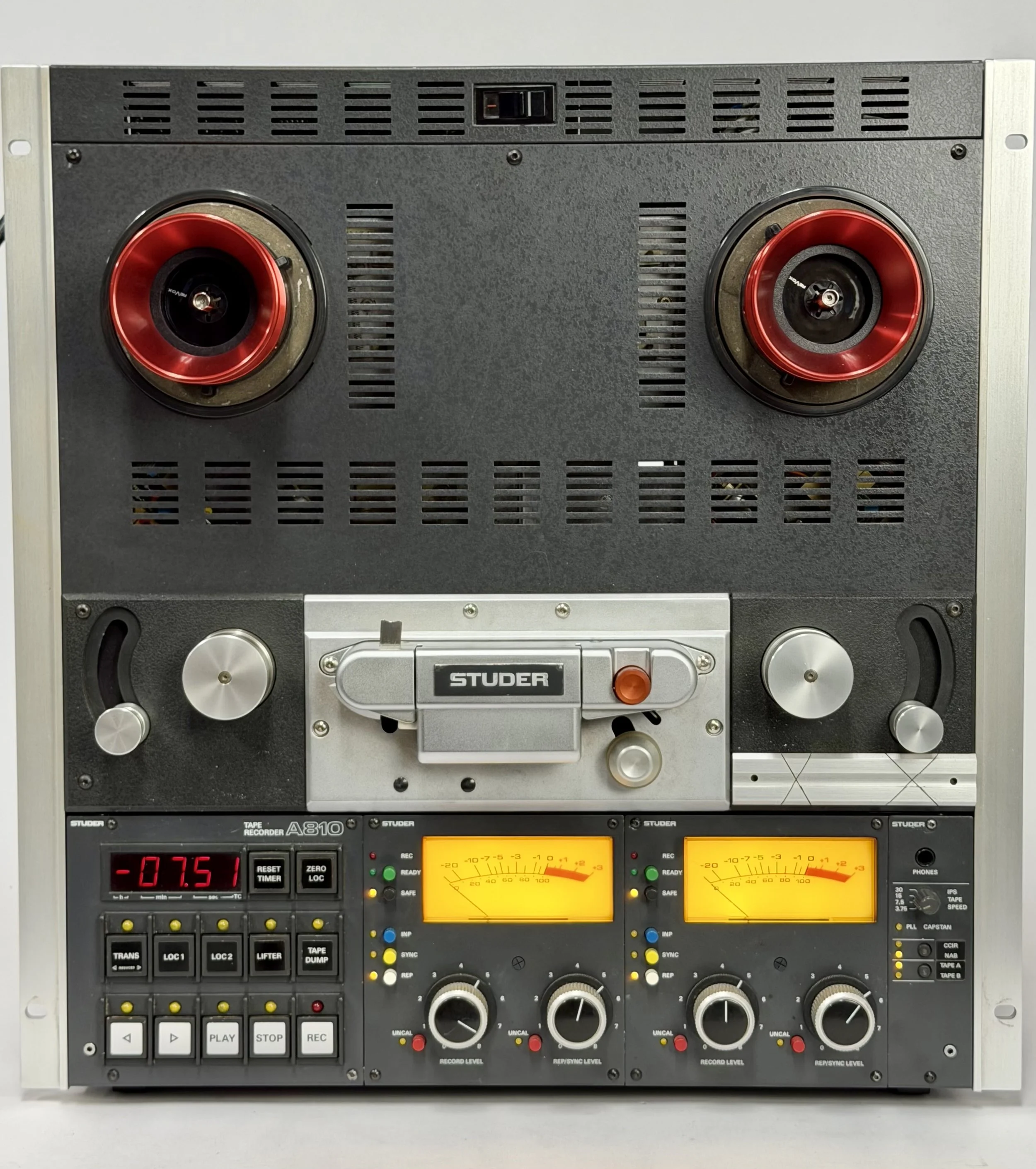 Studer A810 1/2 track reel to reel recorder
