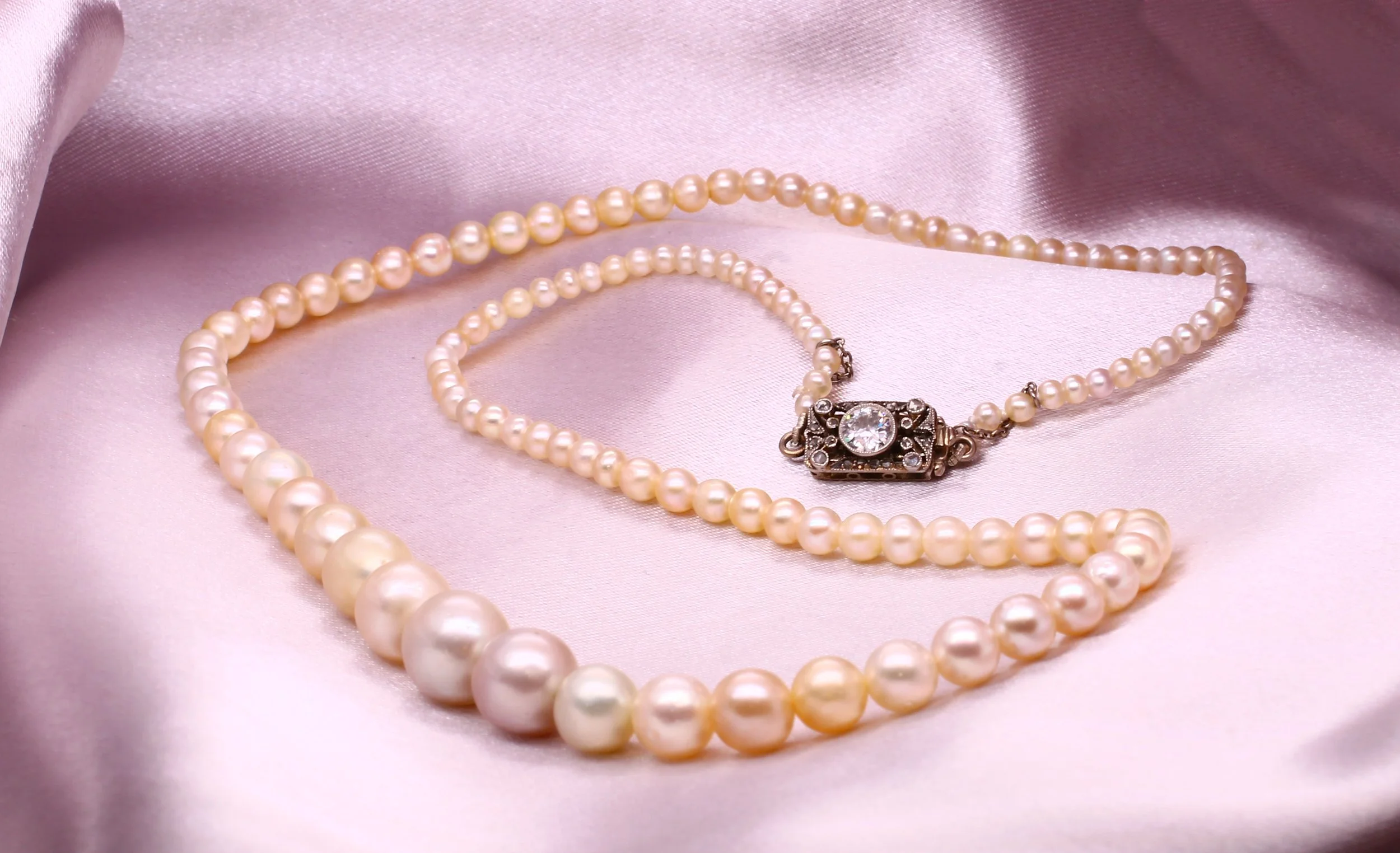Art Deco Natural Pearl Necklace