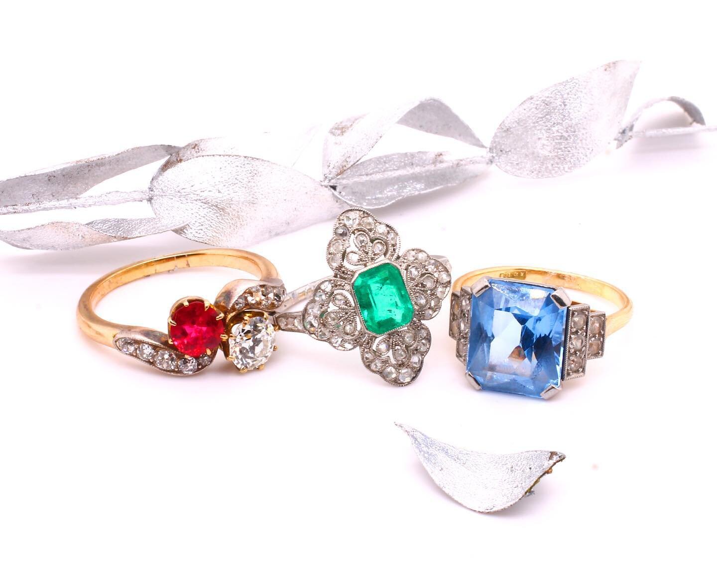 We have a wide selection of antique engagement and cocktail rings. Come and visit the shop in Windsor we are open Tuesday - Saturday 10.30am-5.30pm #flaxmanjewels #engagementring #engagementrings #vintageengagementring #antiqueengagementring #windsor