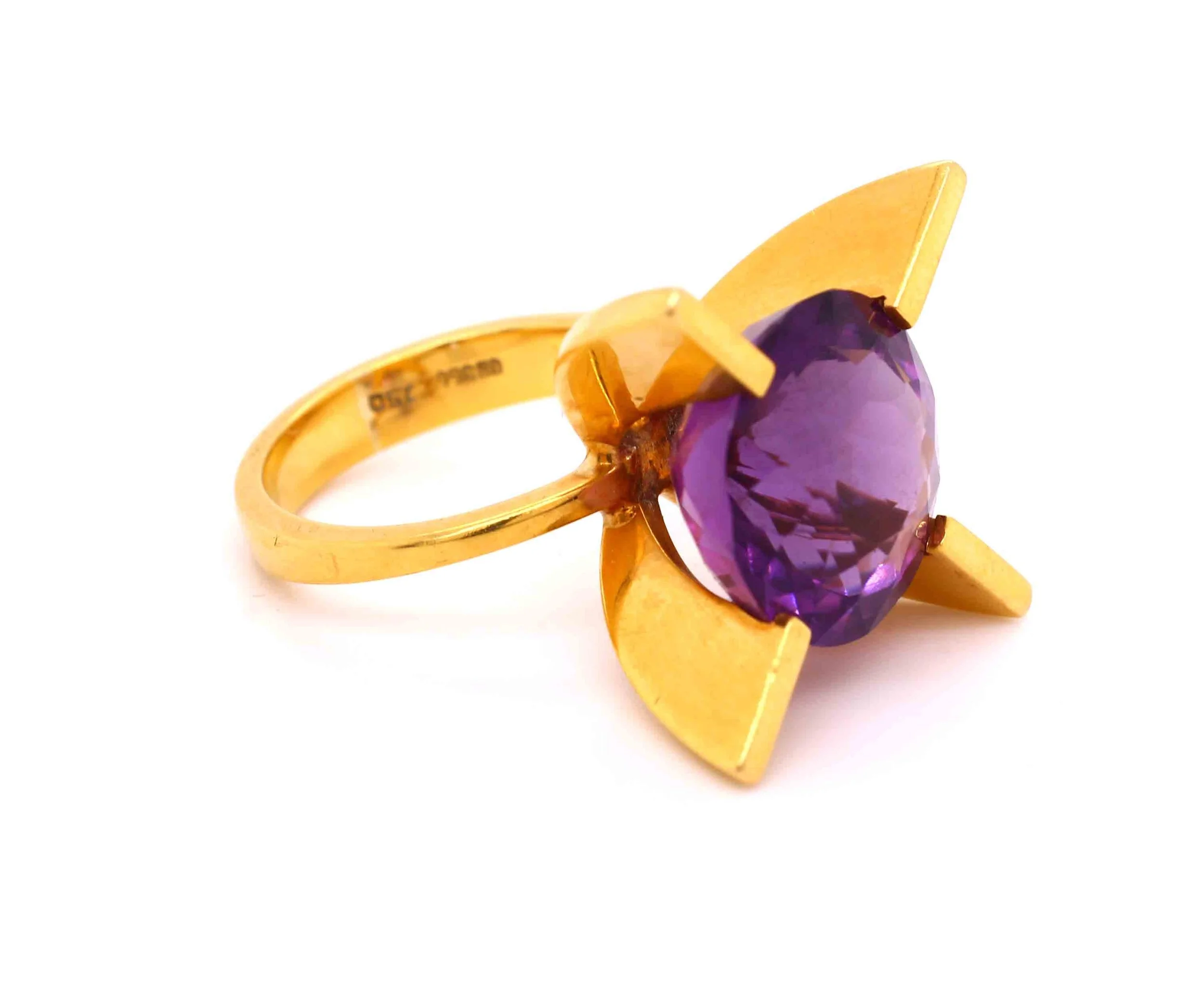 Vintage Amethyst Solitaire Ring
