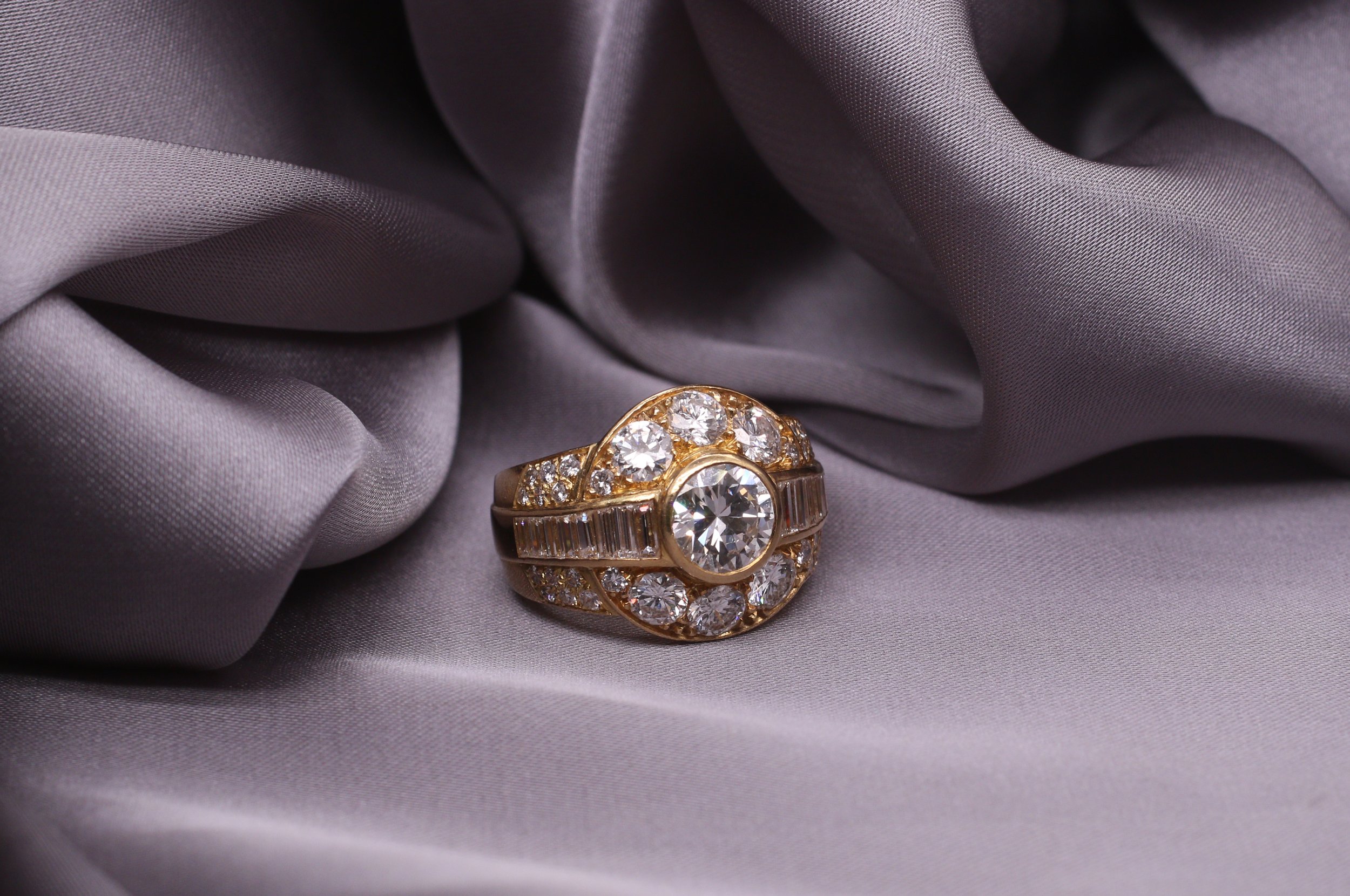 Vintage Boucheron Monture Diamond Bombe Ring