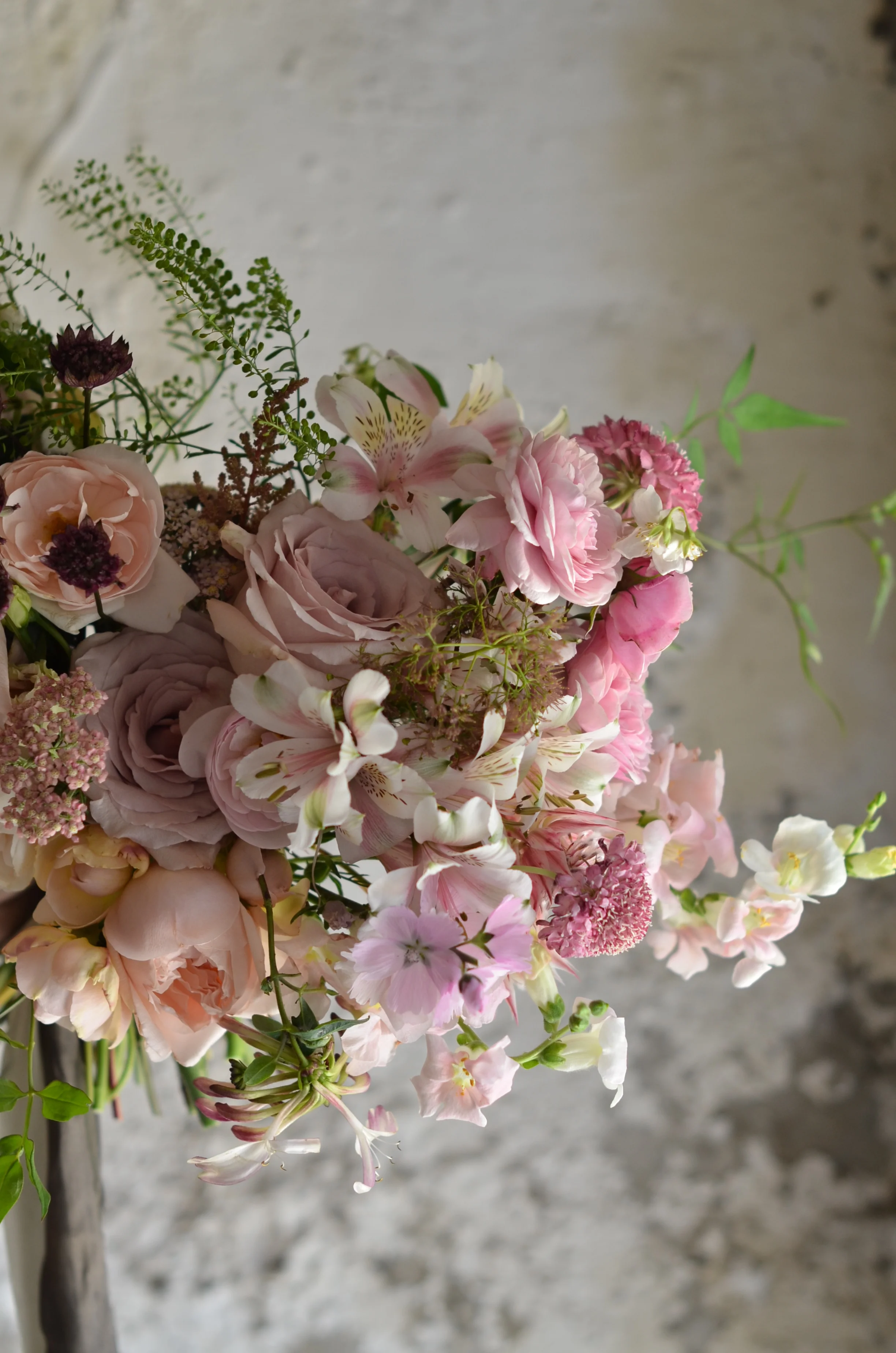 A fresh Summer's bouquet. Photo courtesy of SimplybyArrangement