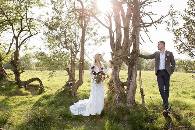 Gemma &amp; Michael!

Photo by @charlottepalazzophoto :
:
#dsfloral#underthefloralspell#moodforfloral#chasinglight#inspiredbynature#gardenstyle#cheshireflorist#botanicalinspiration#floralstyling#seasonalfloweralliance#floraldesigner#inspiredbypetals#