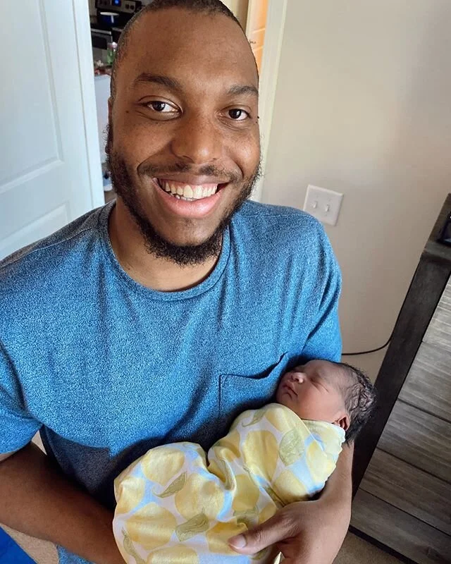 Swaddled with dad a few hours after a glorious birth! This first time mom got to experience a body-led labor and birth. So much instinct and natural power! 🤍