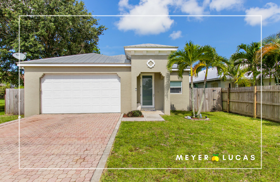 CARVER home for sale jupiter 5.jpg