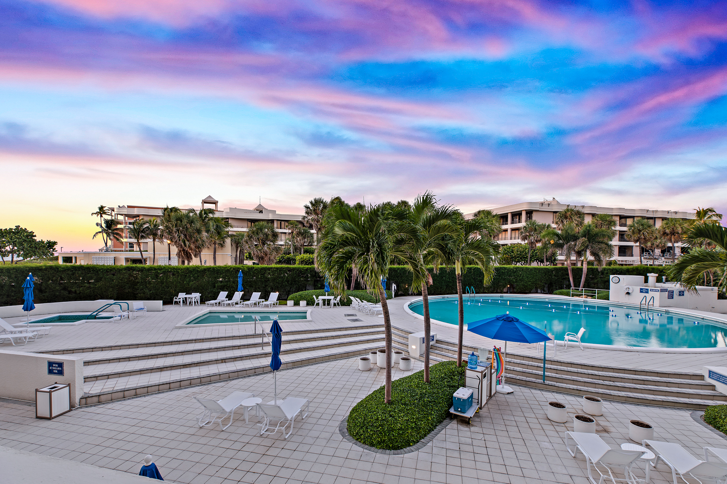100 Sunrise Ave Unit 208-10.jpg