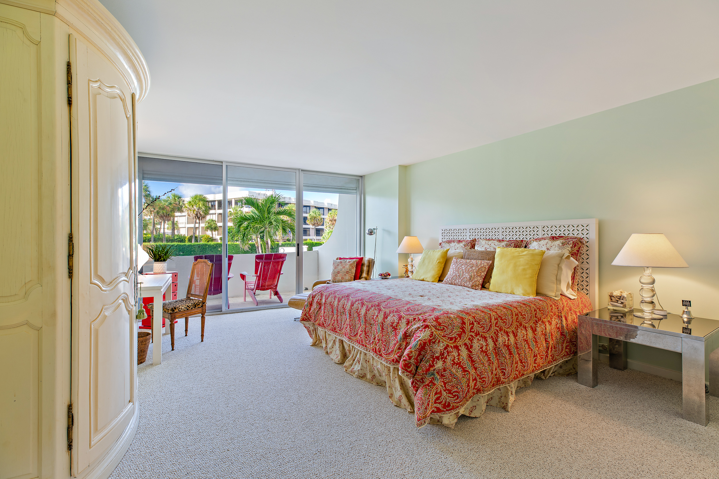 100 Sunrise Ave Unit 208-30.jpg