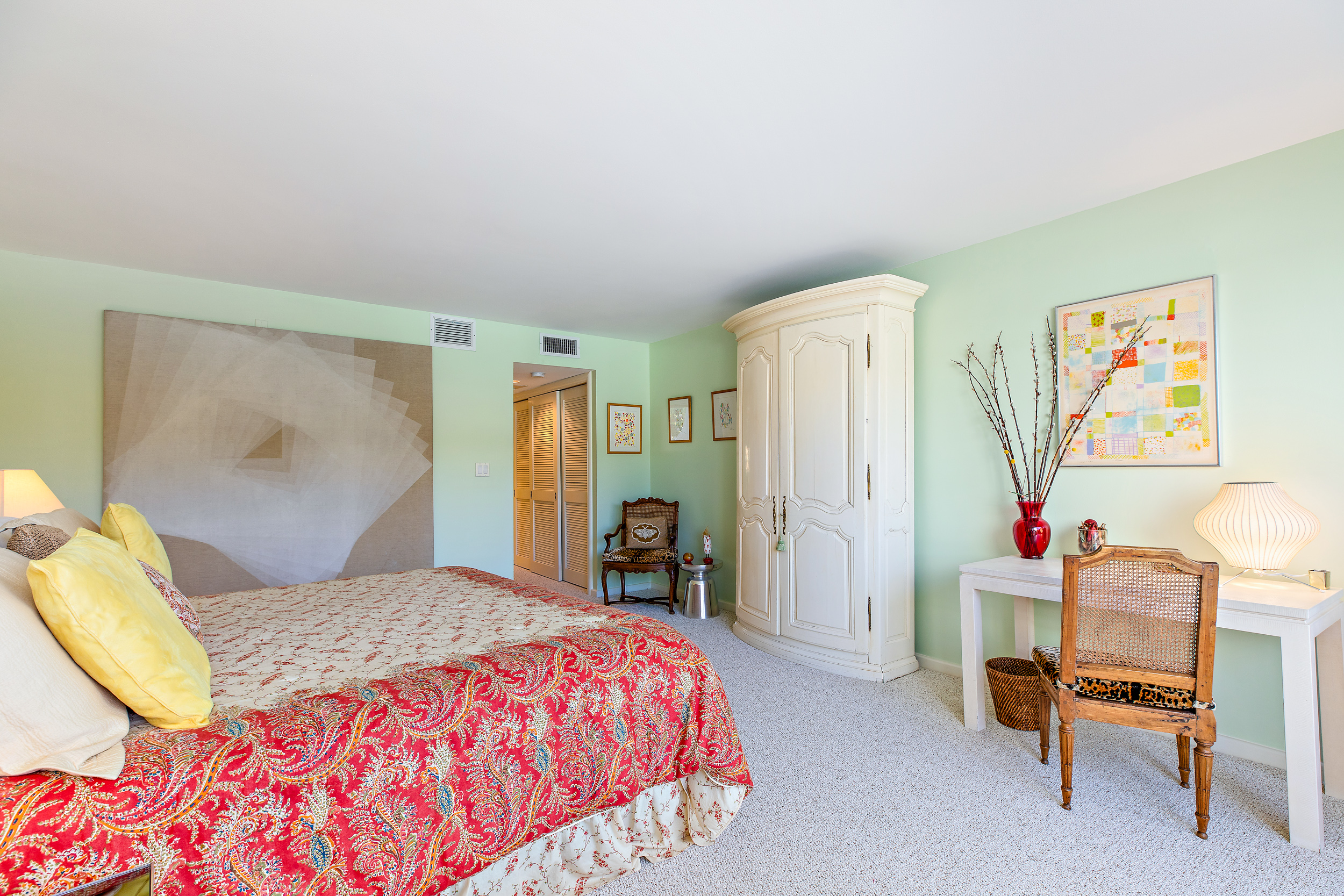100 Sunrise Ave Unit 208-31.jpg