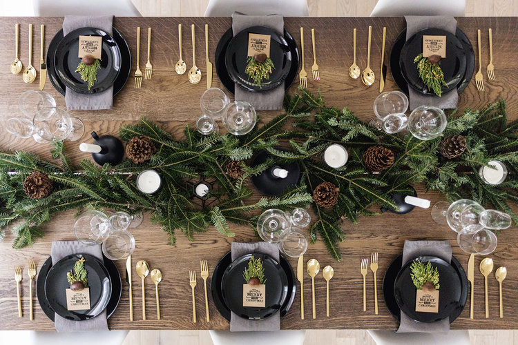 5 Steps for Decorating Your Christmas Tablescape — Meyer Lucas Real ...