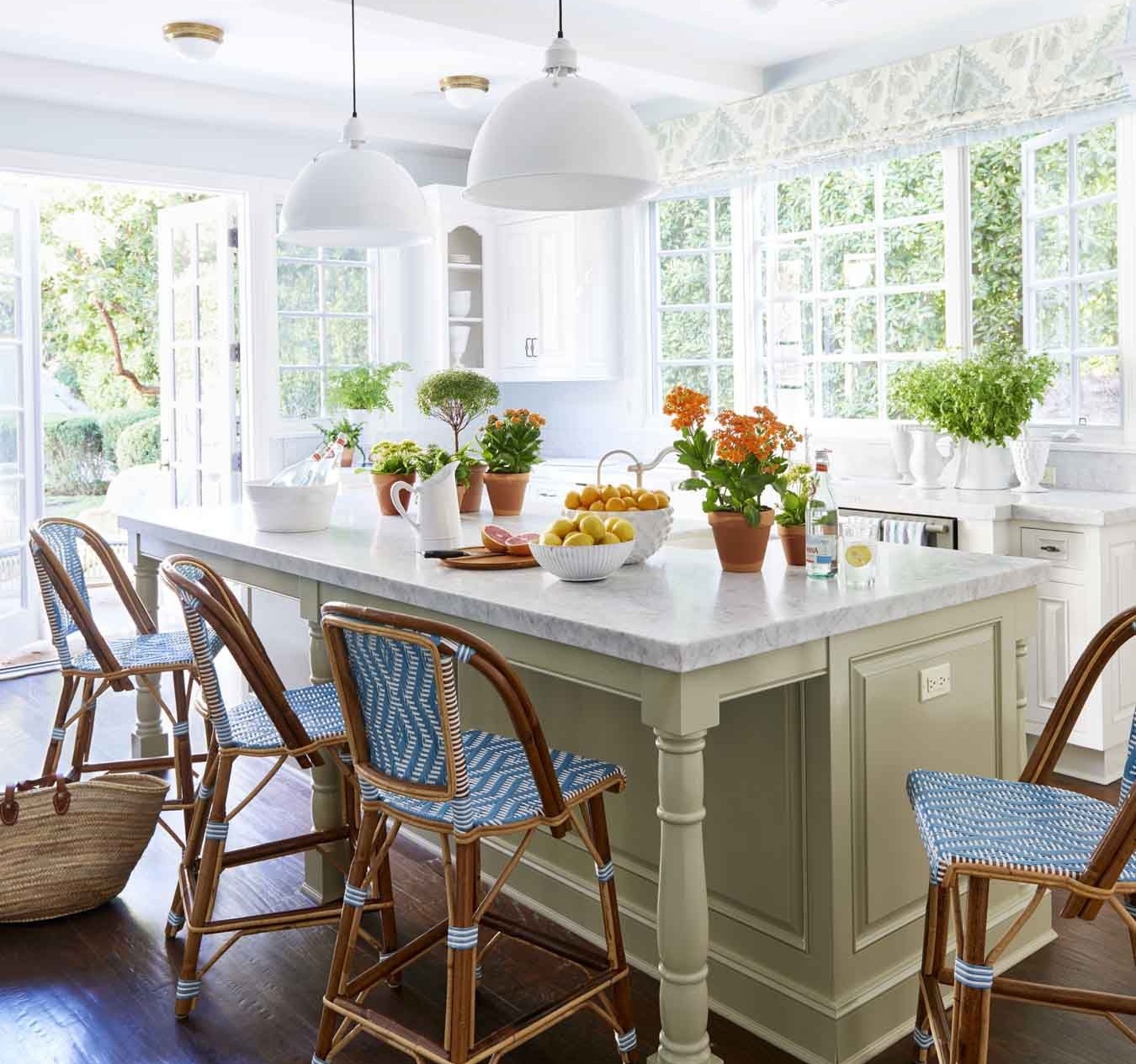 5 Paint Colors for a Stunning Kitchen Island — Meyer Lucas Team at