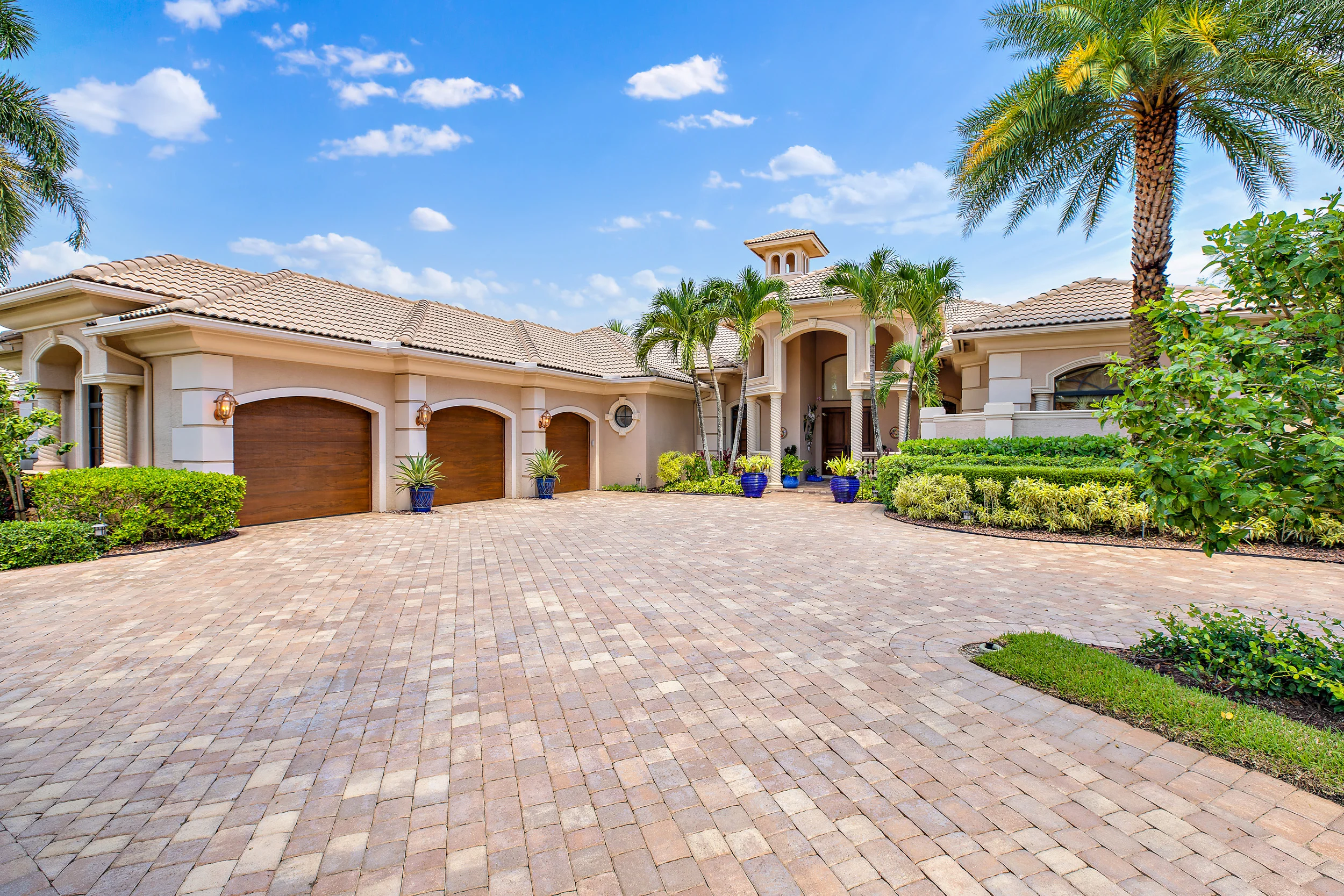 7353 Horizon Dr-5.jpg
