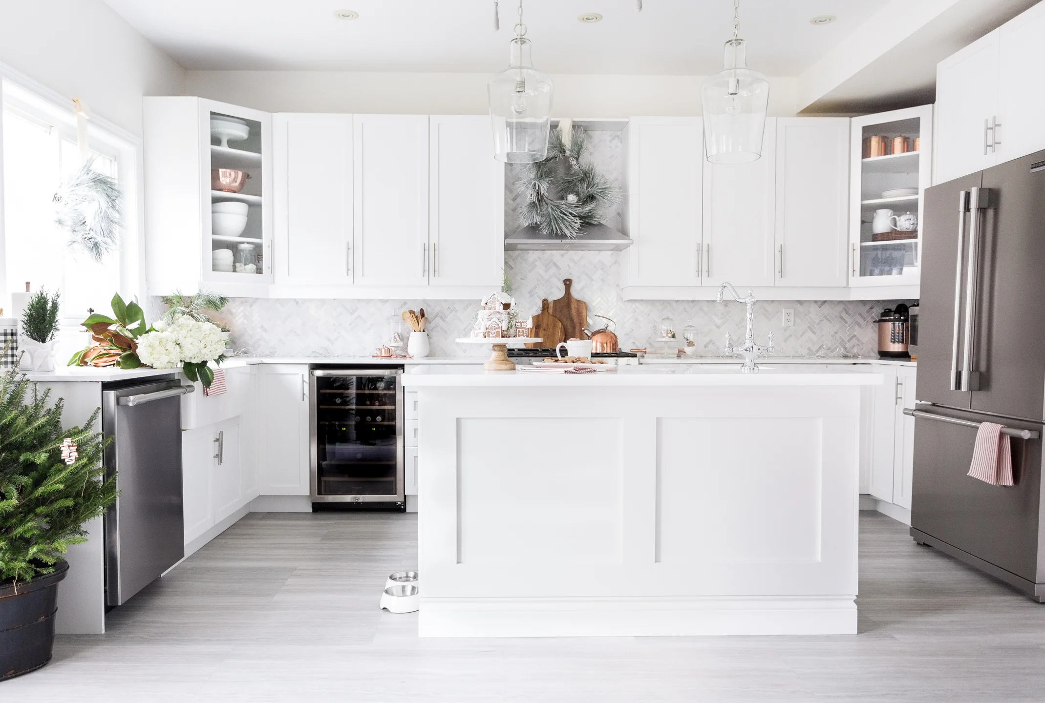 modern kitchen - paint .jpg