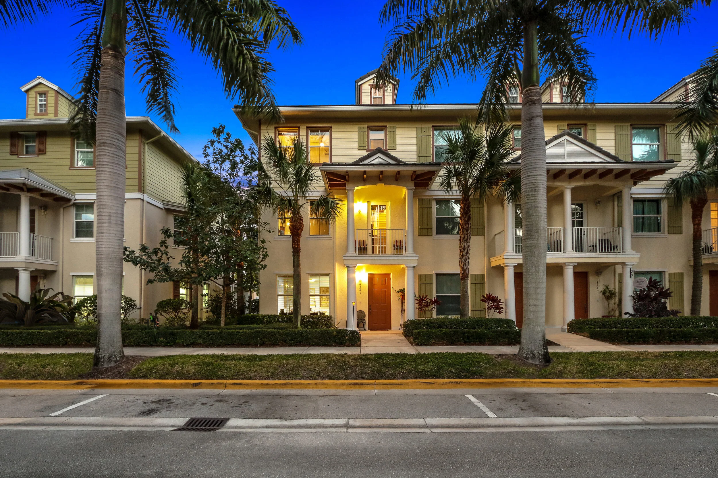 Antiqua at Town Center of Abacoa — Meyer Lucas Real Estate Team