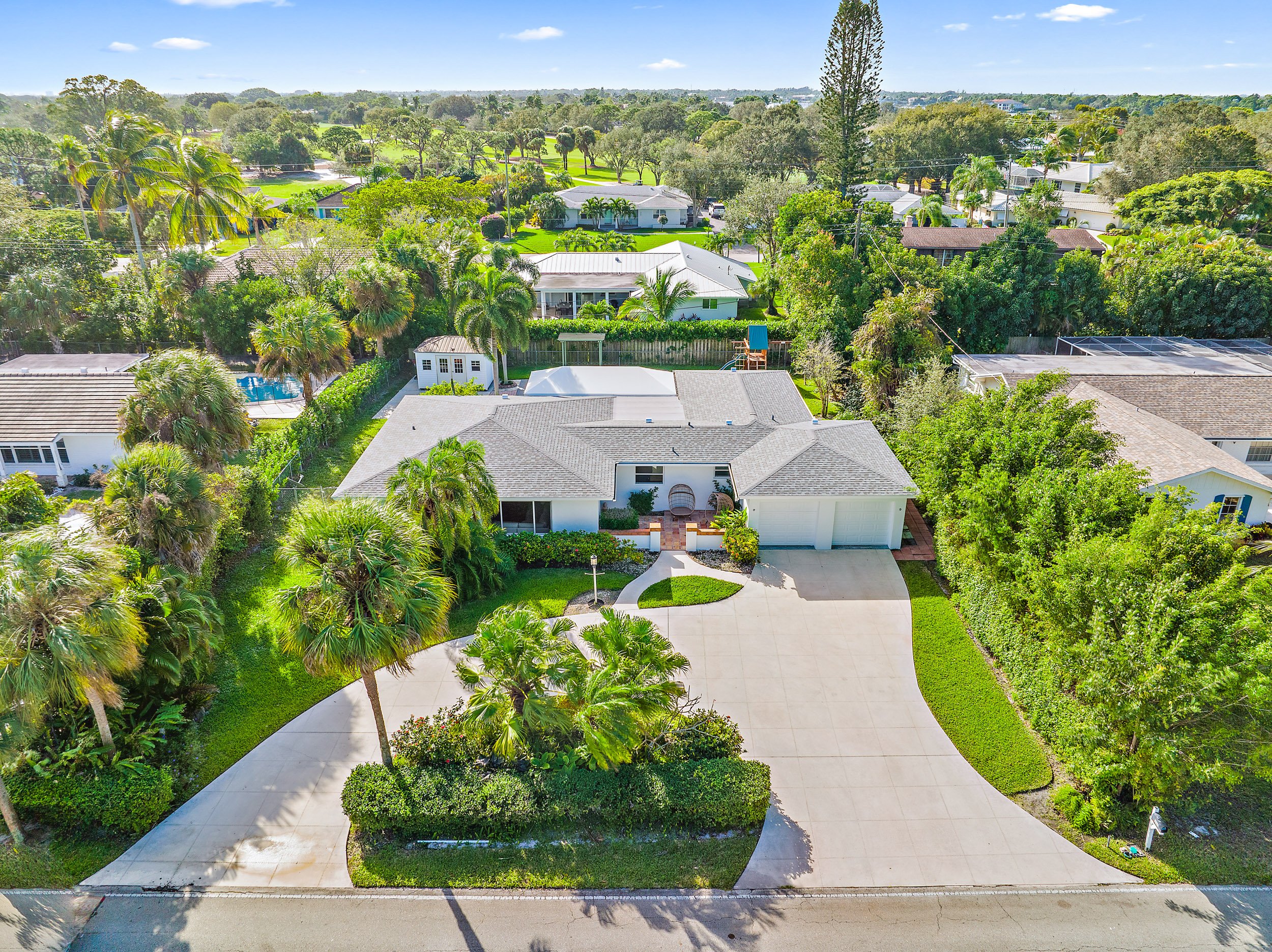 tequesta country club pool home