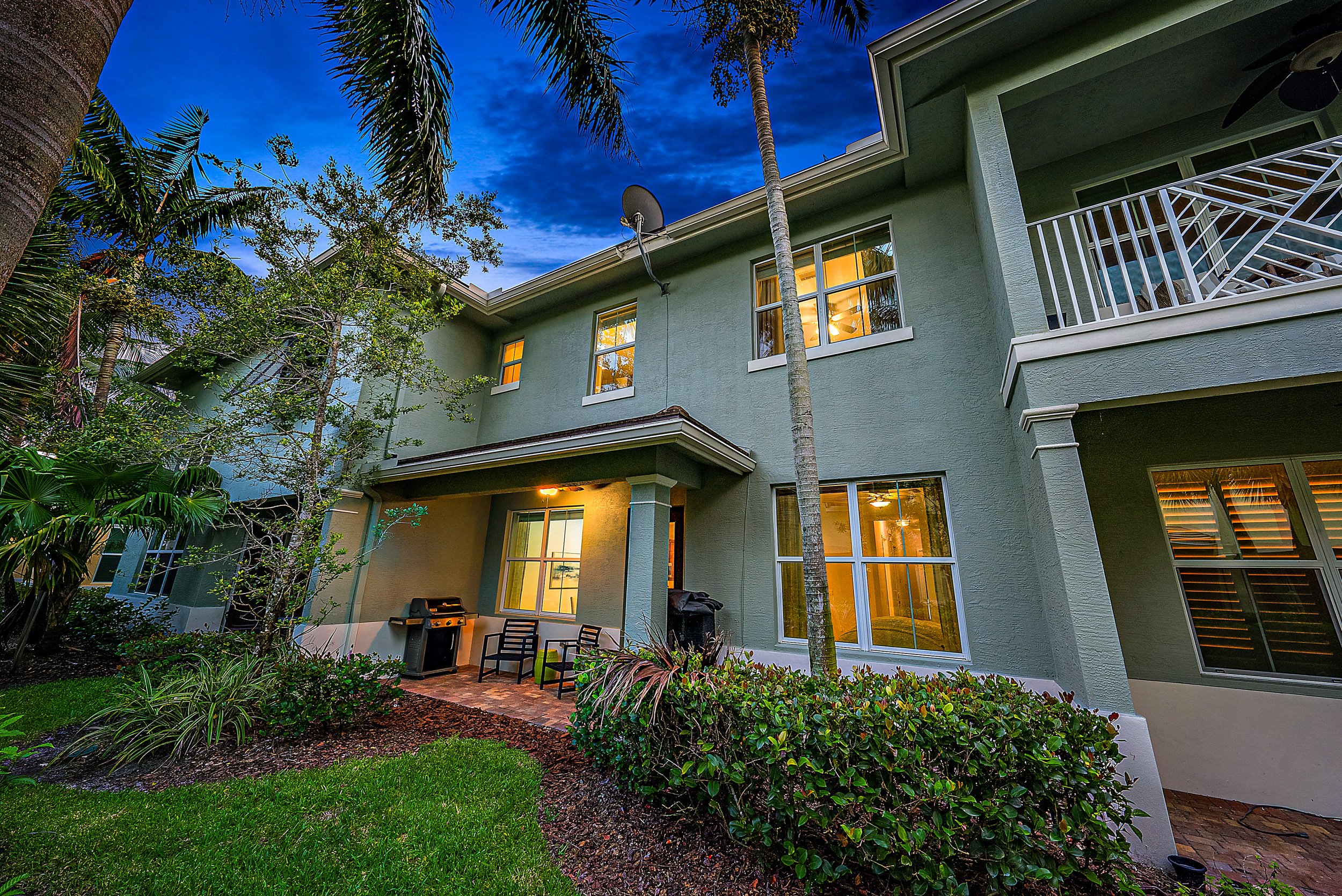 3 bedroom, 2.5 bathroom townhome listed for sale at hampton cay, palm beach county