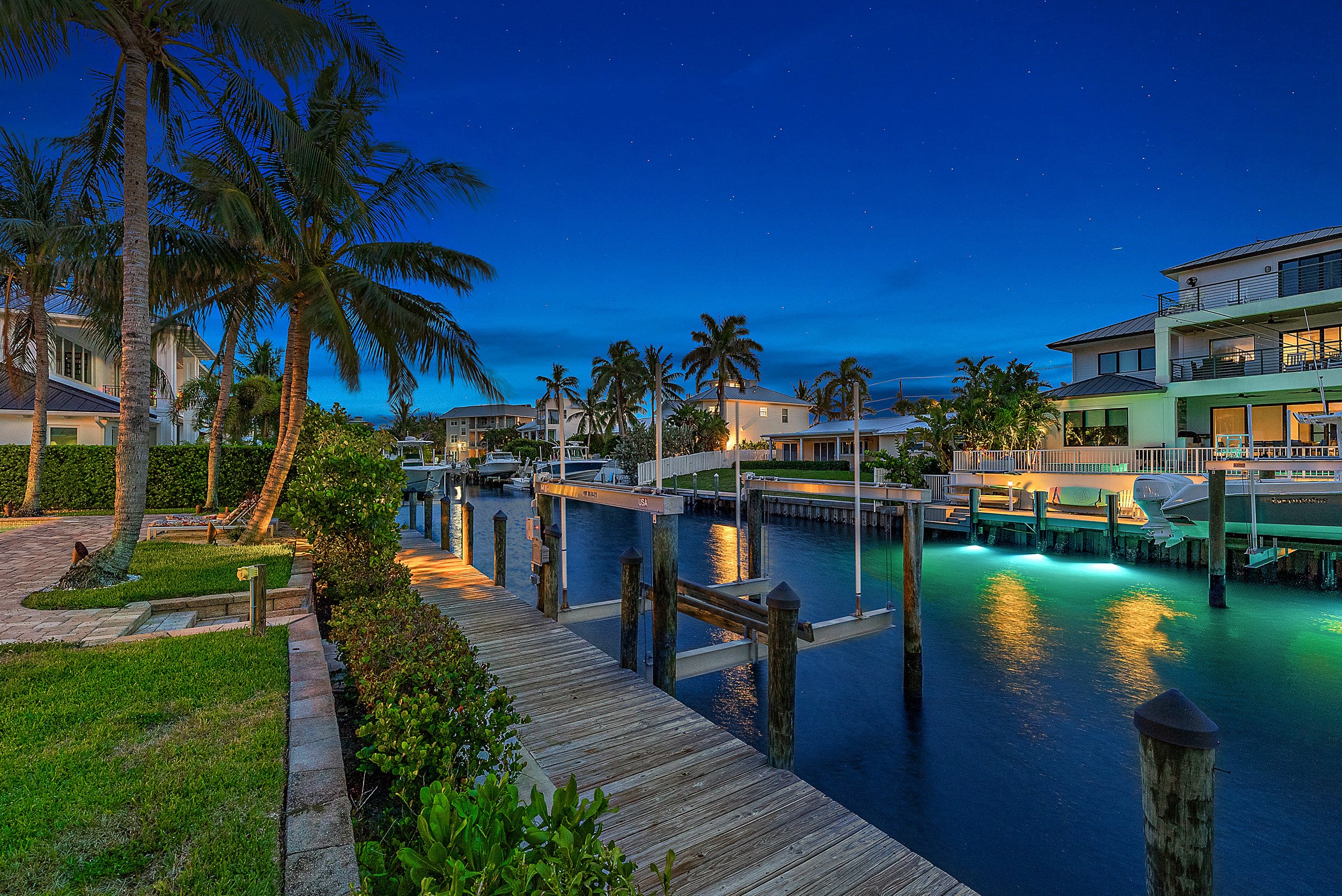 Waterfront Home for Sale in Jupiter, Florida