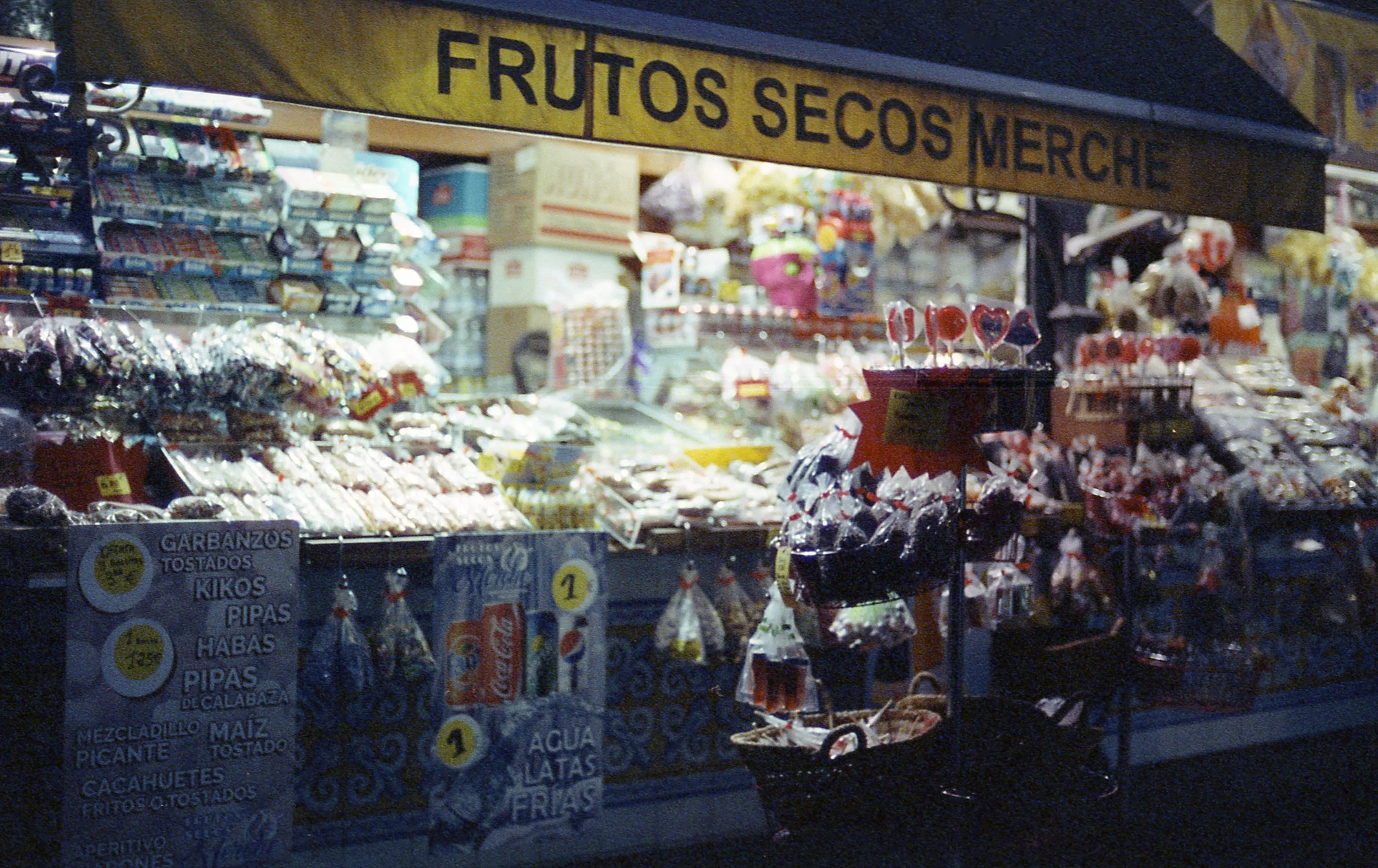Valencia, Nikon F3, Cinestill 800T