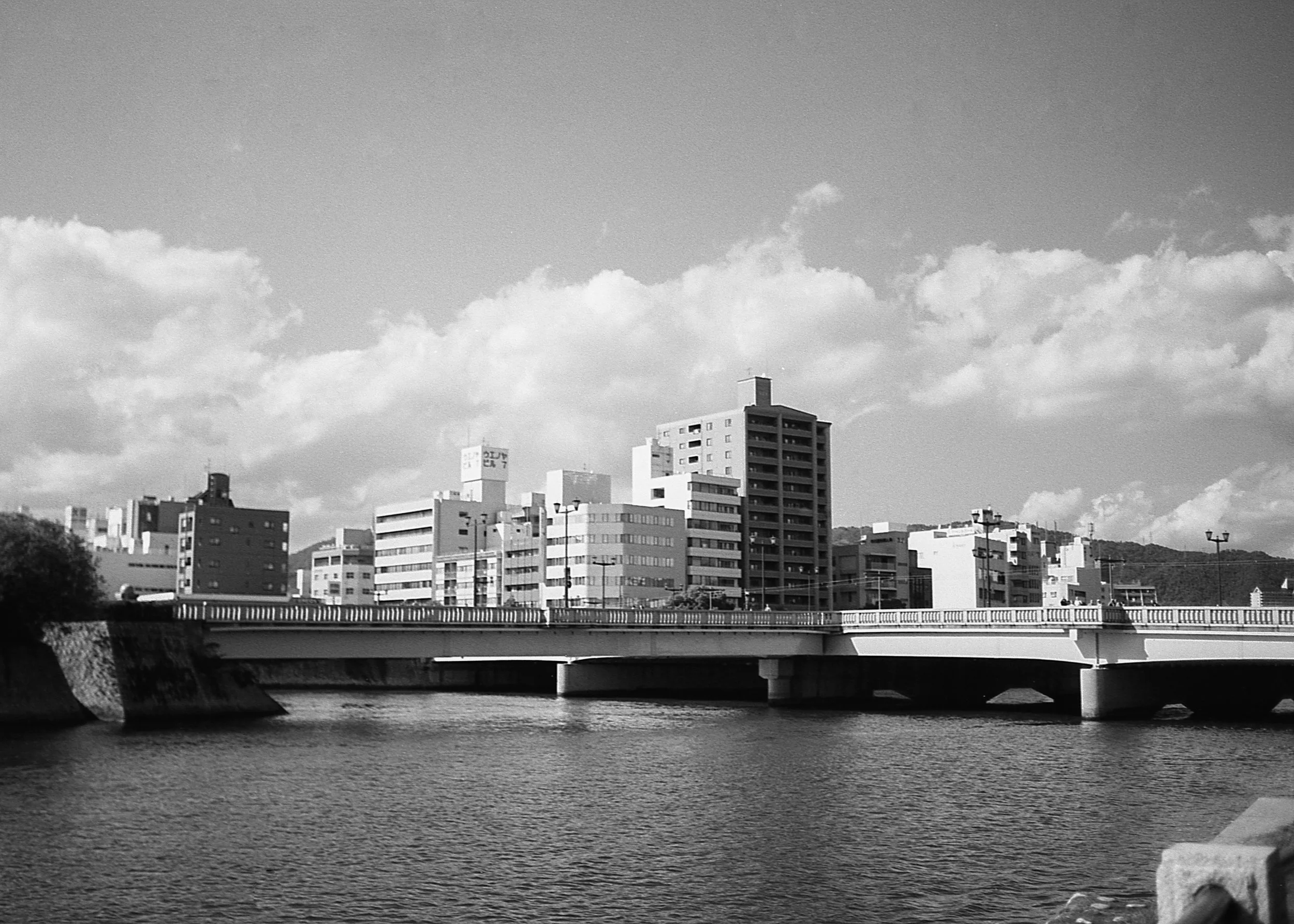 Hiroshima, JP / Nikon F4 / PanF50 / 10.16.18