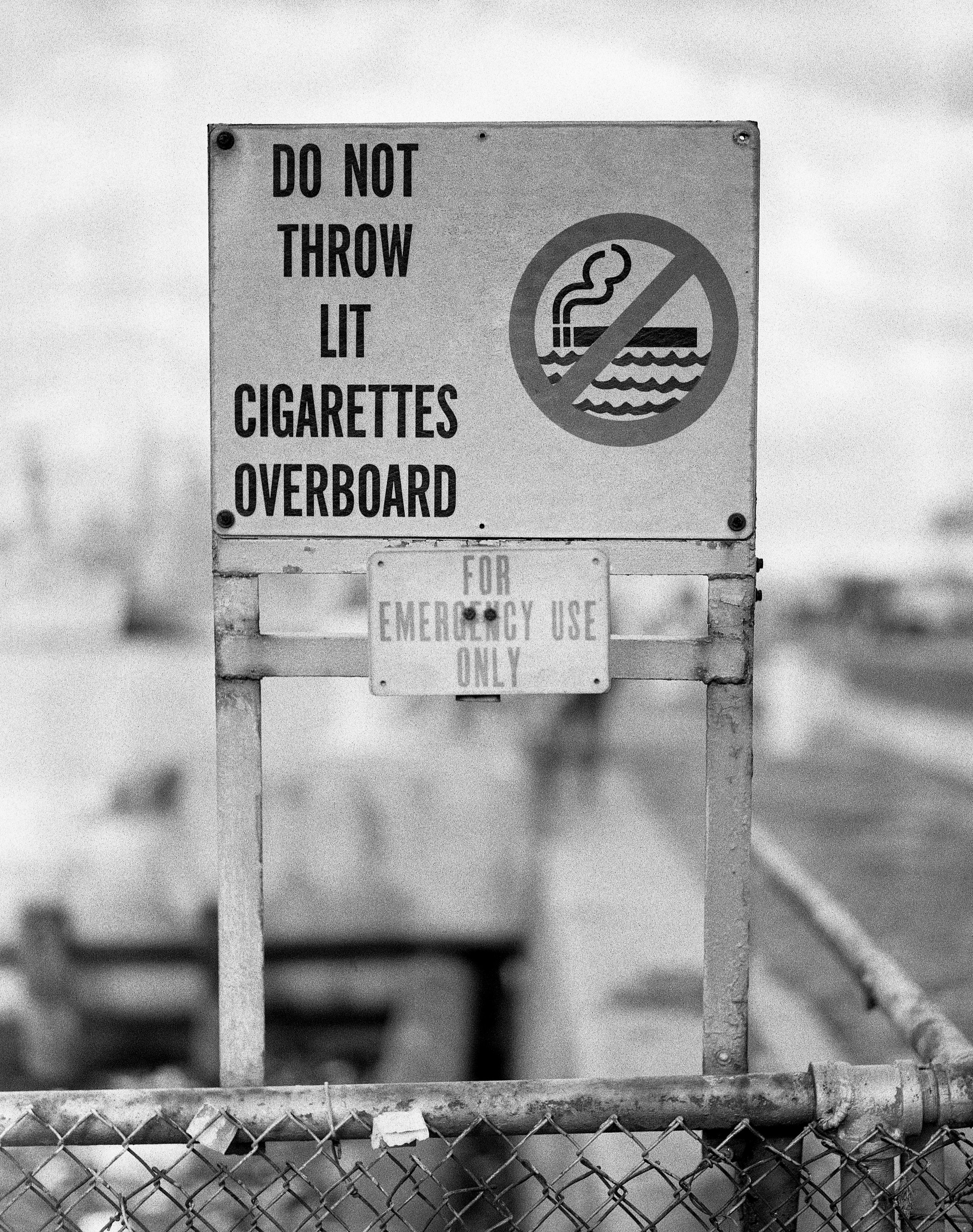 PHL, PA / Pentax67 / fomapan400 / 3.16.19