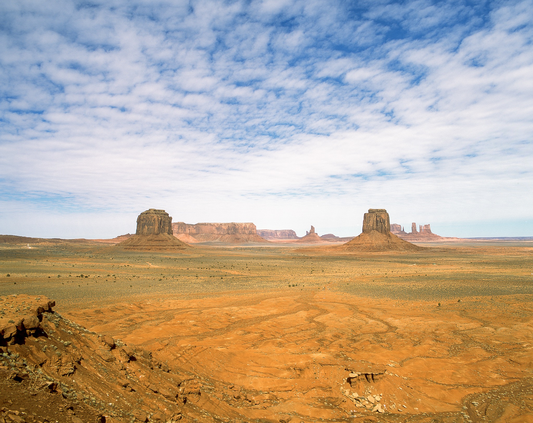 Oljato-Monument Valley, AZ / Pentax 67 / provia100 / 3.1.19