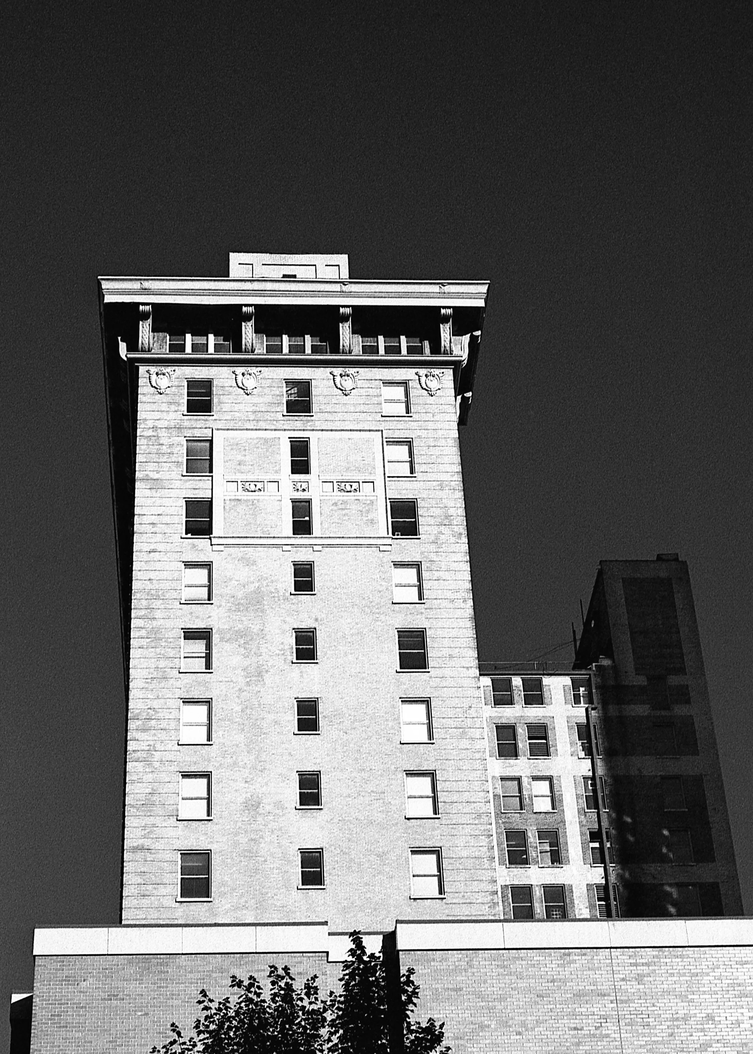 Louisville, KY / Nikon F3 / JCH400 / 6.11.19