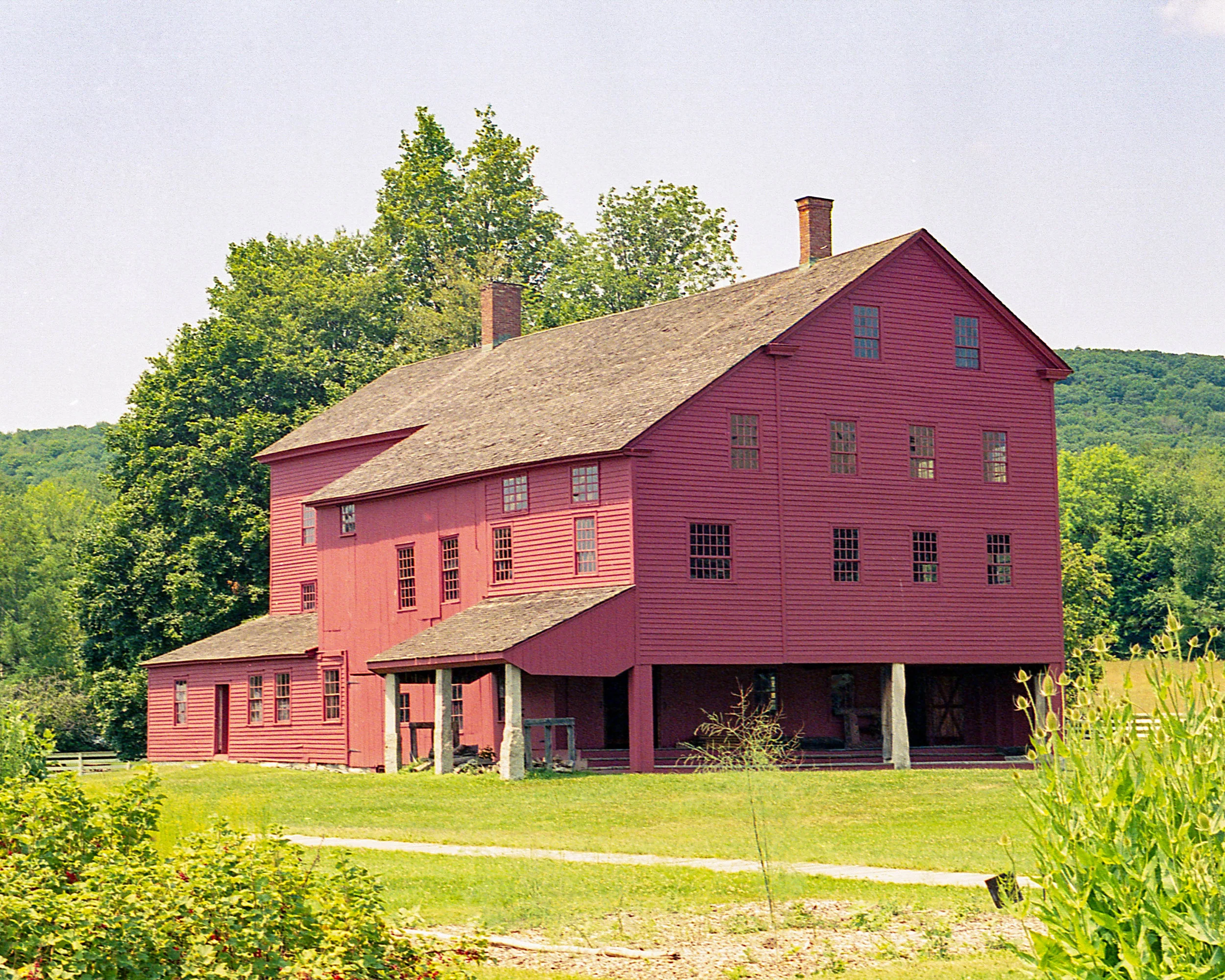 Hancock, MA / Nikon F3 + Voigtlander 58mm / Portra400 / 7.14.19