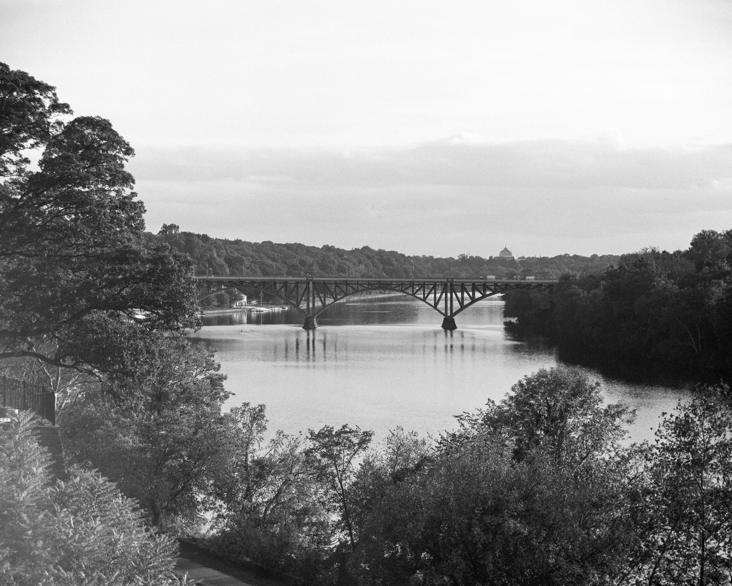 PHL / Speed Graphic 4x5 + Buhl 200mm @ F8 / FP4+ 125 Exp. 09.06 / 9.29.19